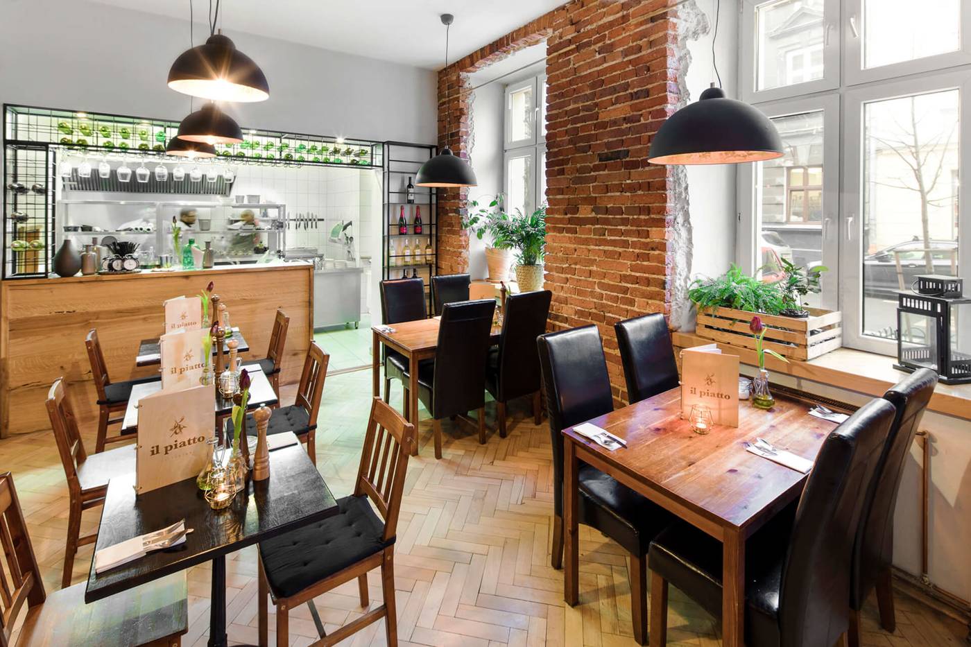 Platinum-Suite-Restaurant-46