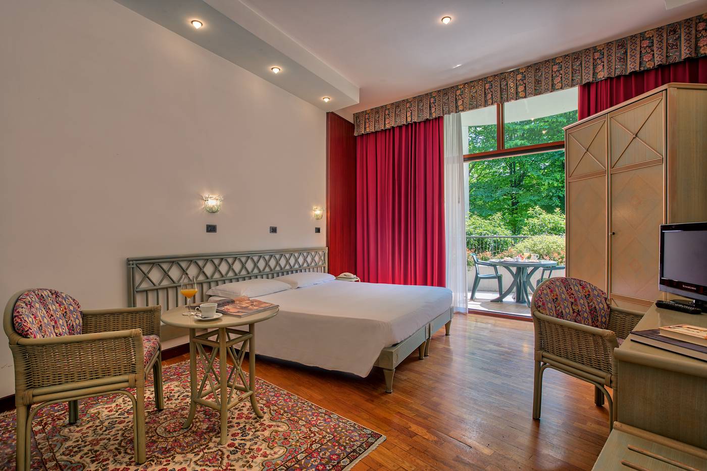 Park-Hotel-Junior-Room-4