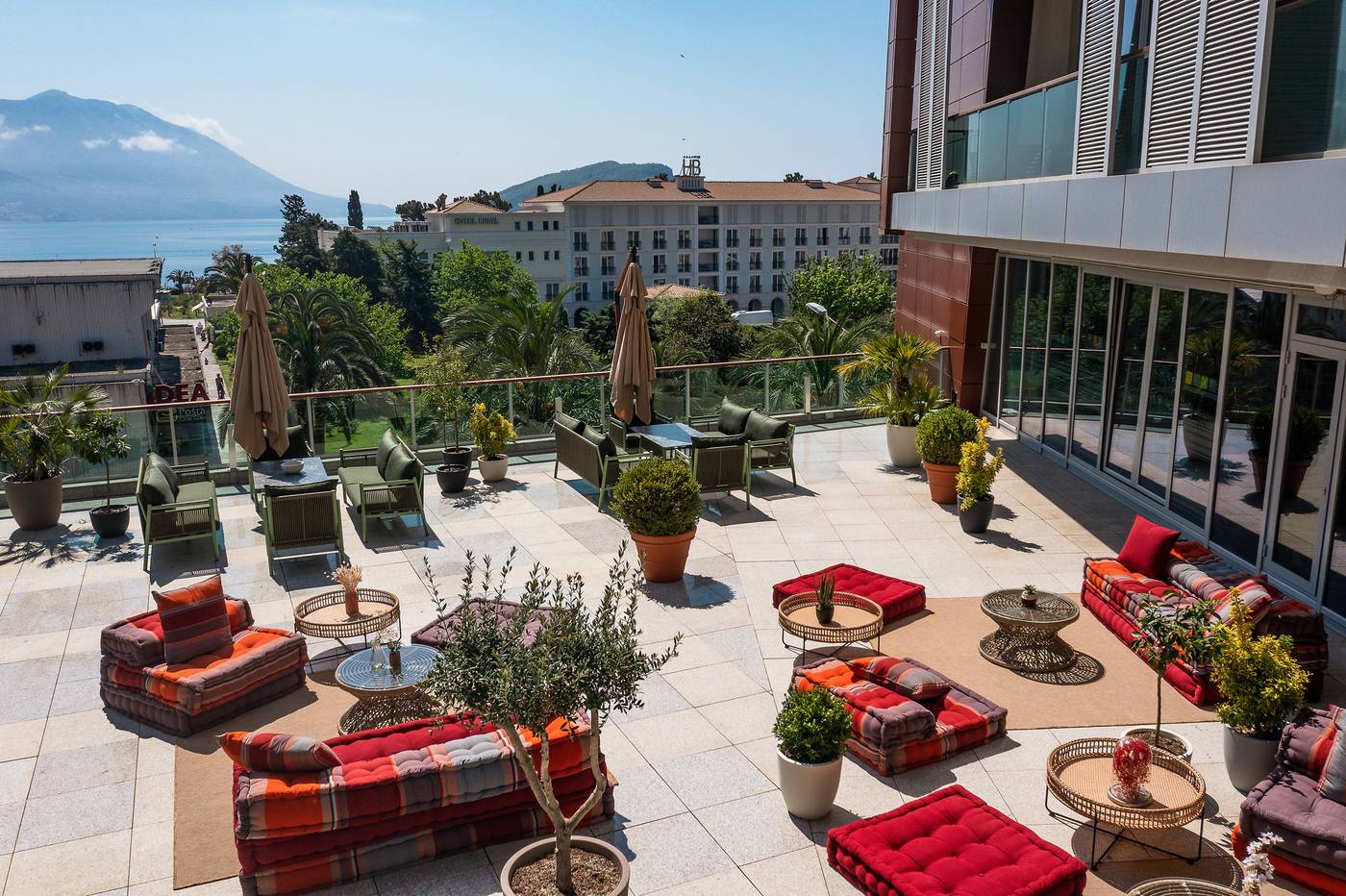 Hotel-Tq-Plaza-Terrace-2