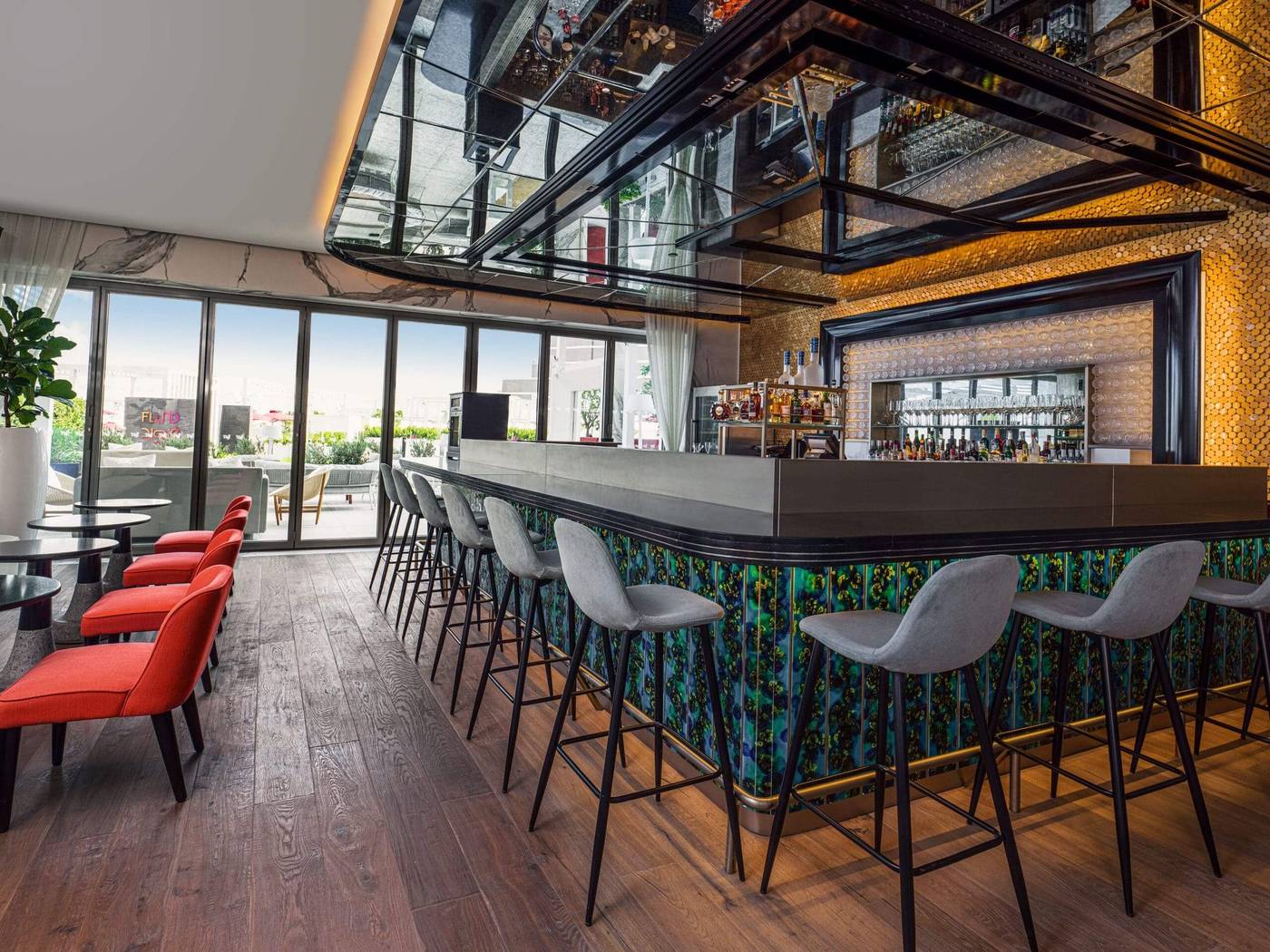 Th8 Palm Dubai Beach Resort