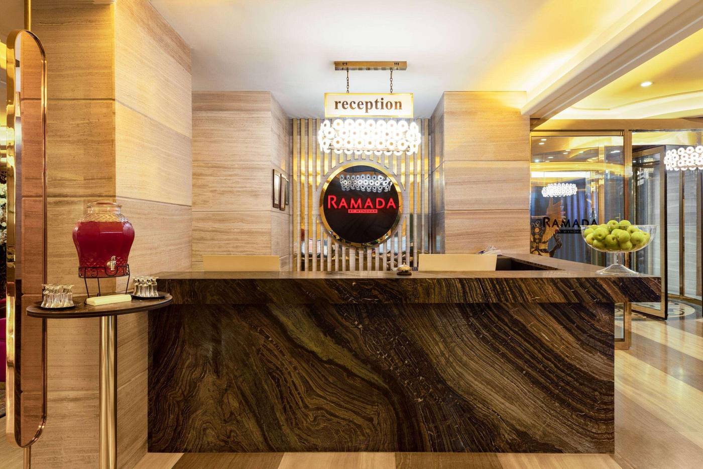 The-Peak-Hotel-Lobby-4