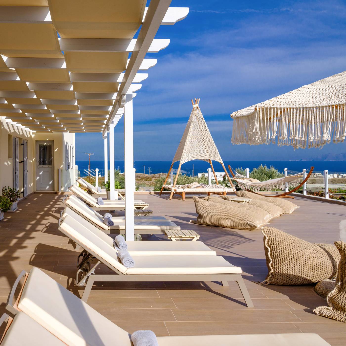 Aliter-Suites-Pool-46