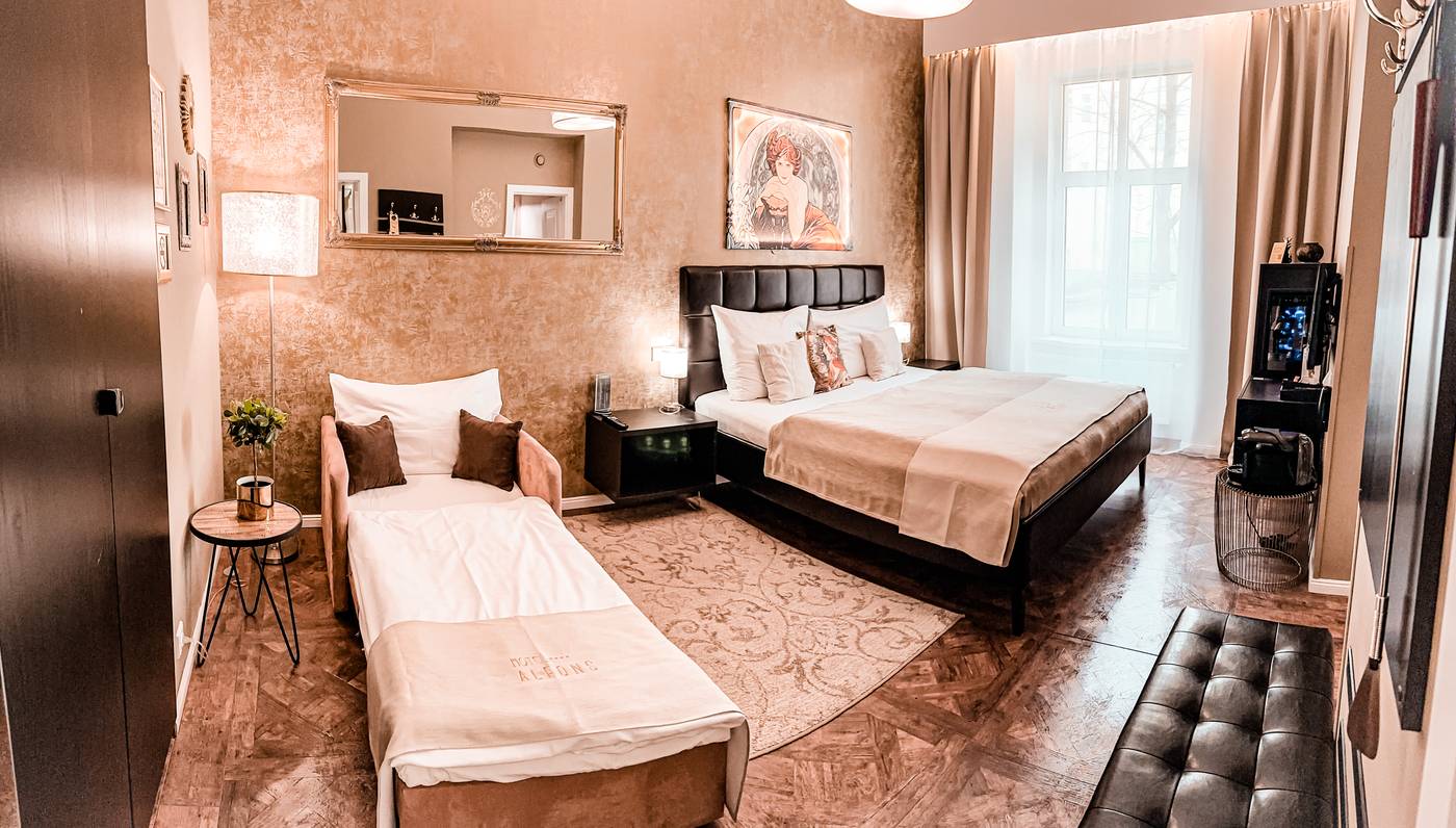 Alfons-Boutique-Hotel-Room-12