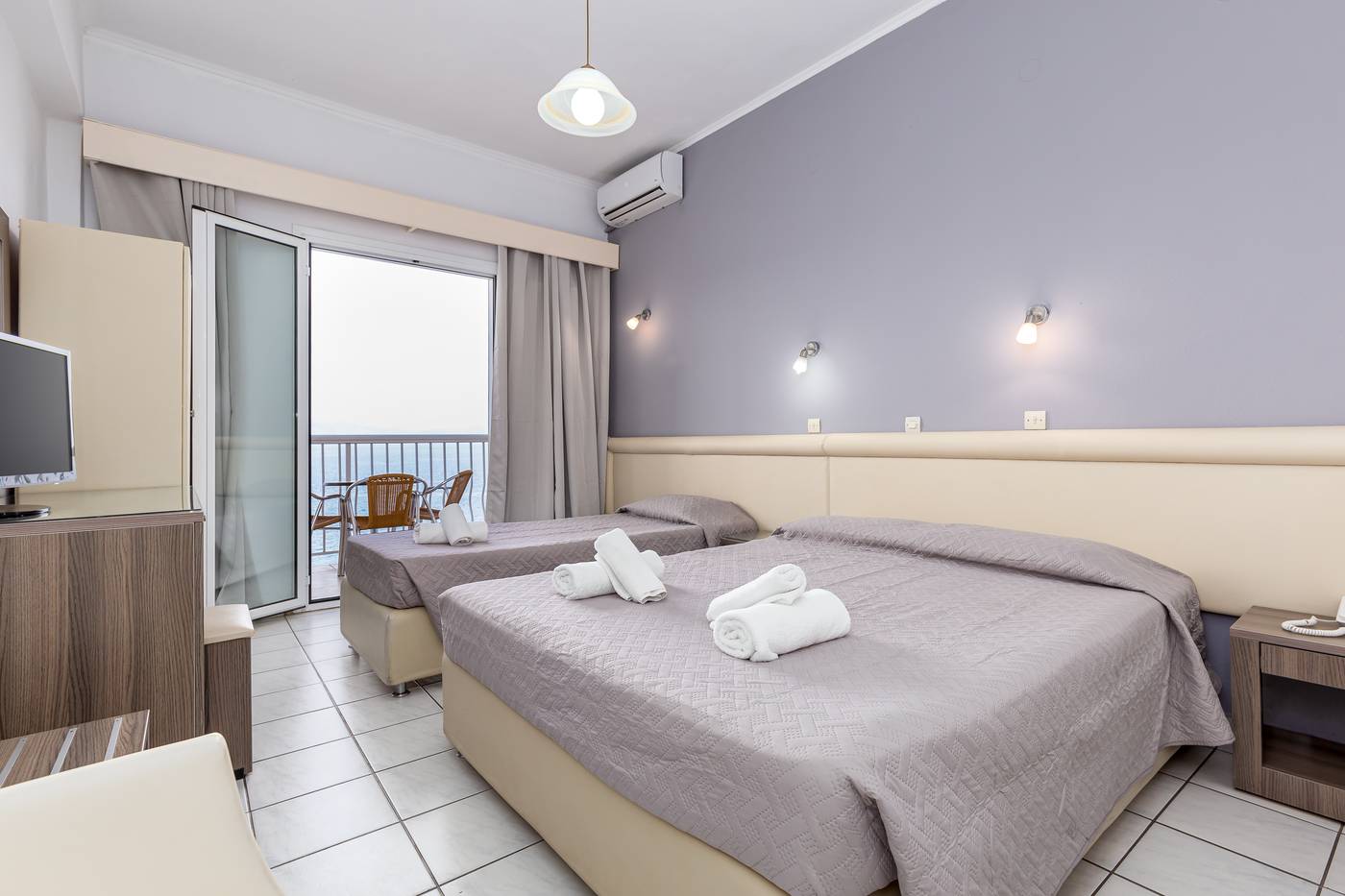 Oasis-Hotel-Room-16