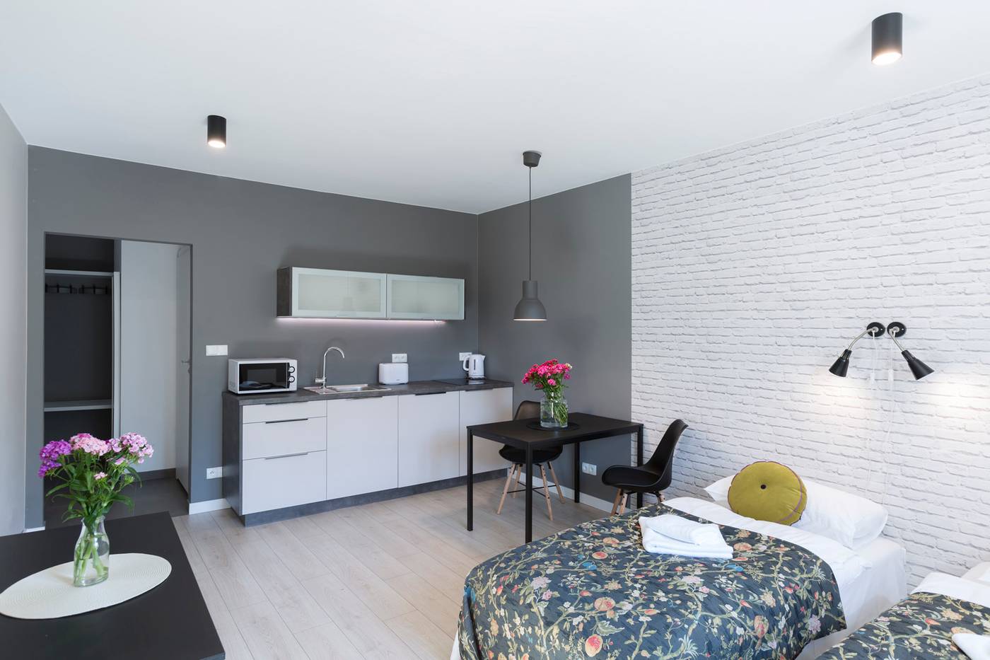 Antique-Apartments-Old-Town-Room-45