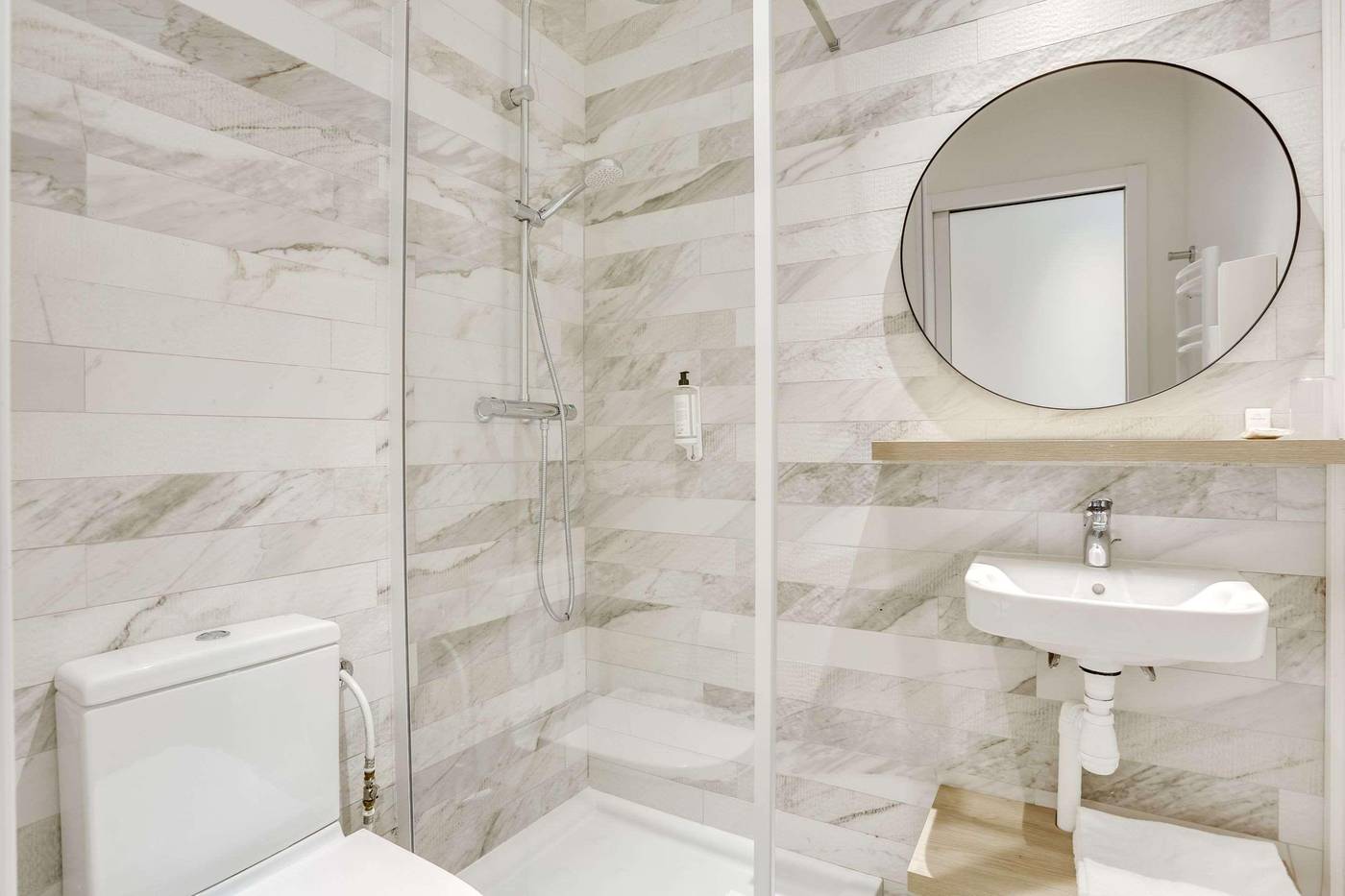 Hotel-Courseine-Room-8