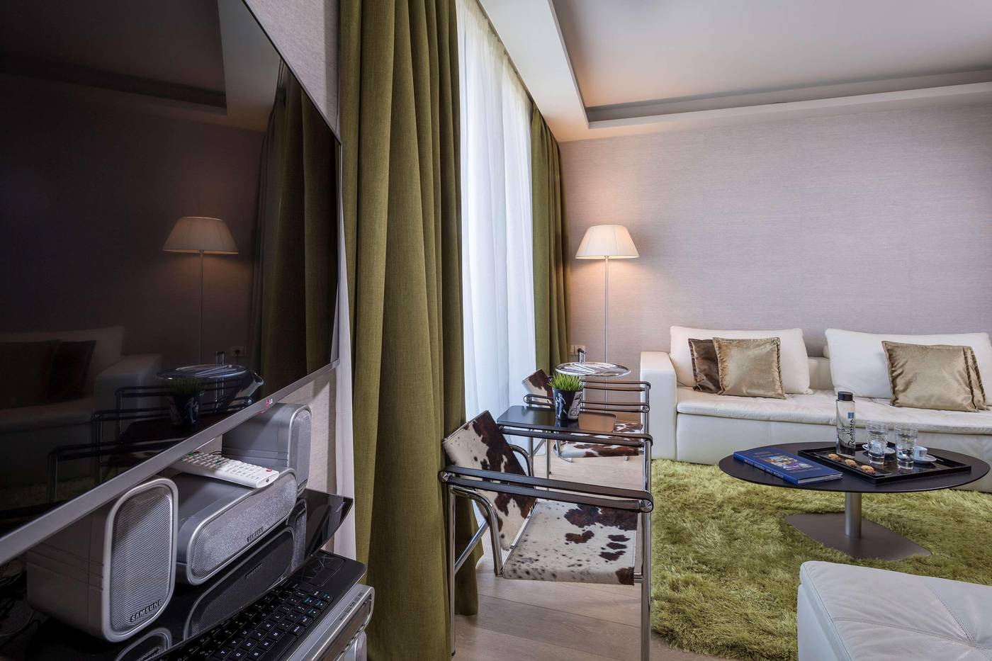 Radisson-Blu-Park-Hotel-Athens-Room-37