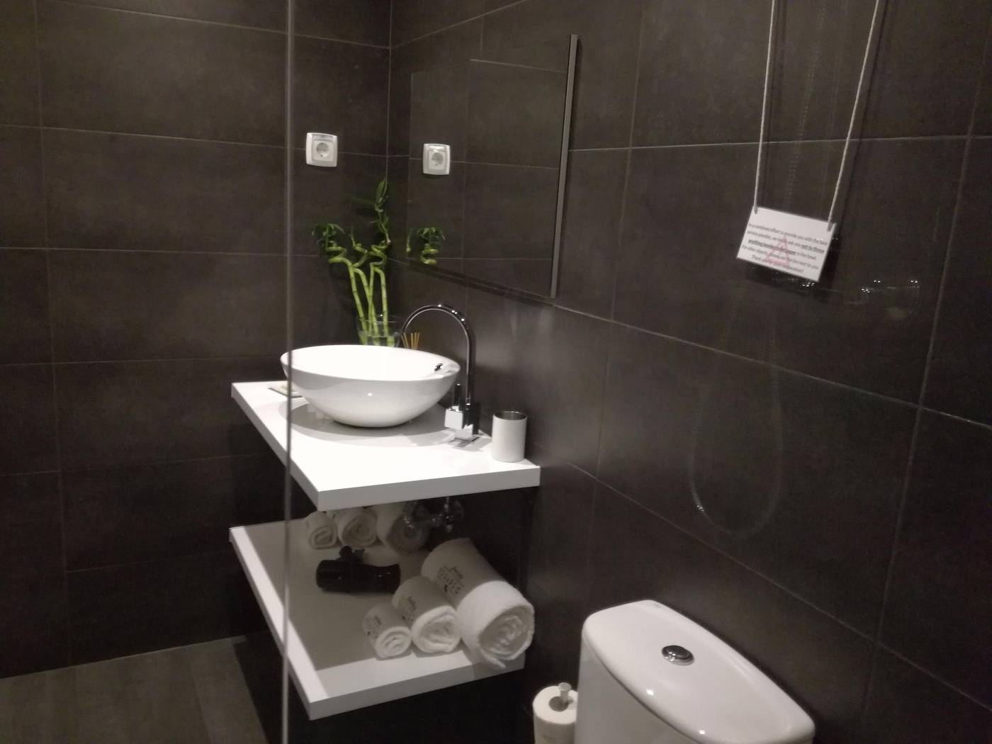 Feeling-Eduardo-Vii-Room-14