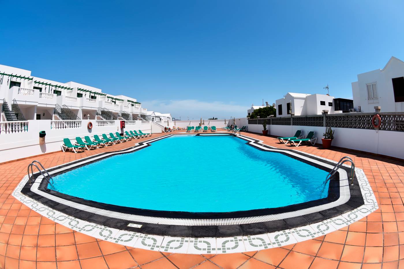 Tisalaya-Apartments-Pool-14