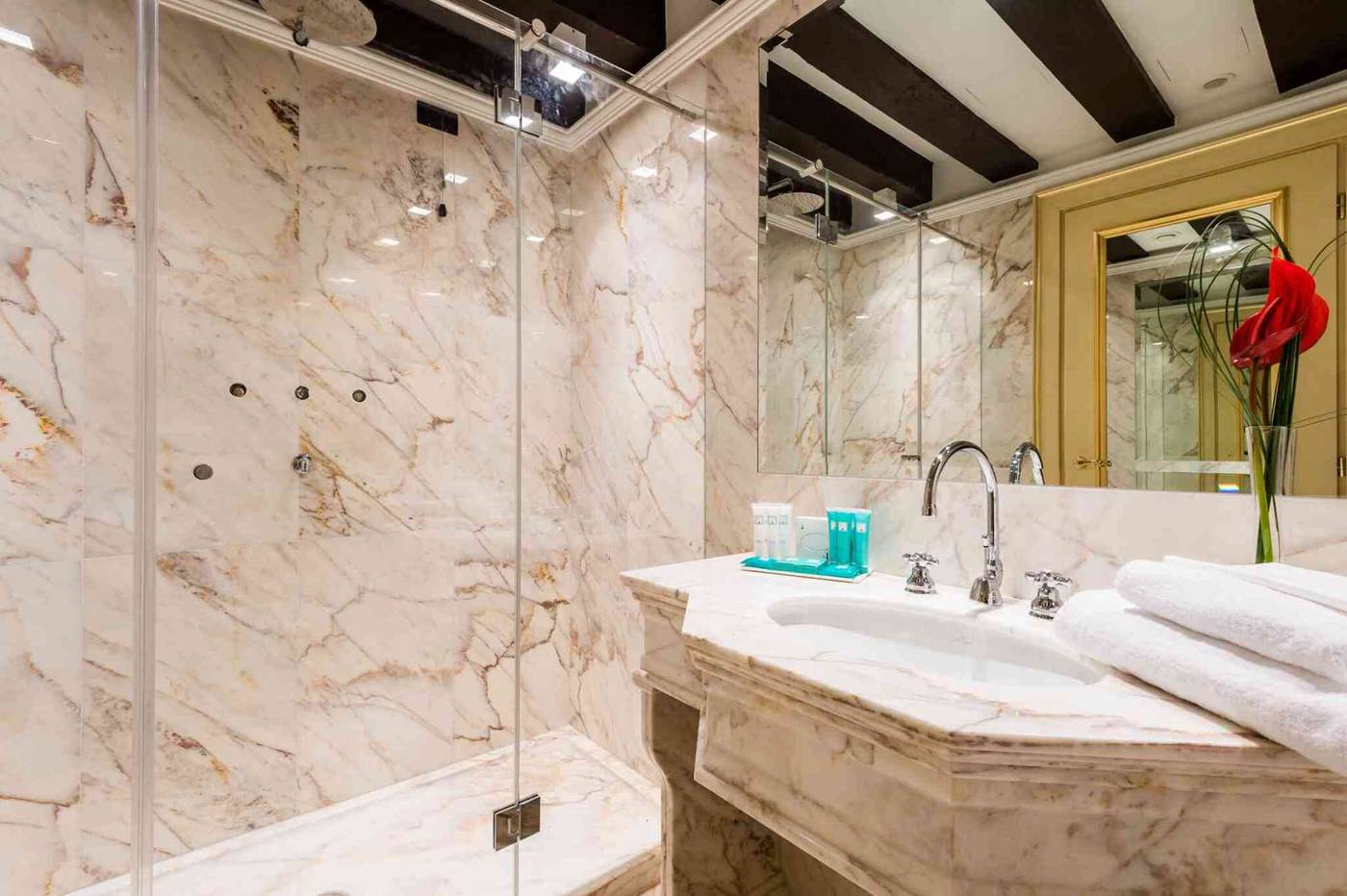 Nani-Mocenigo-Palace-Room-53