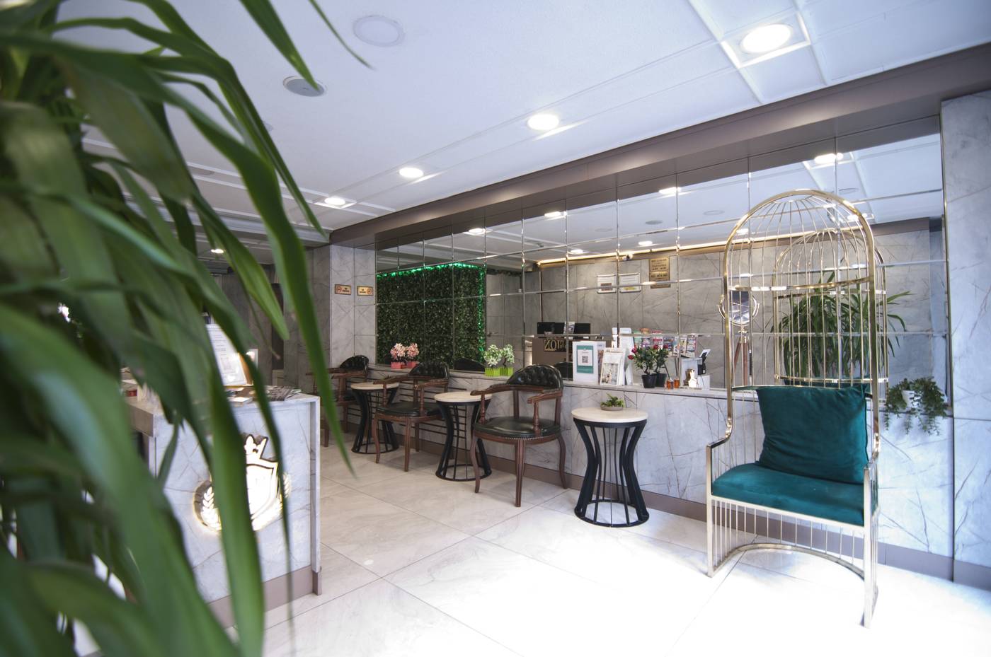 Nova-City-Hotel-Lobby-19