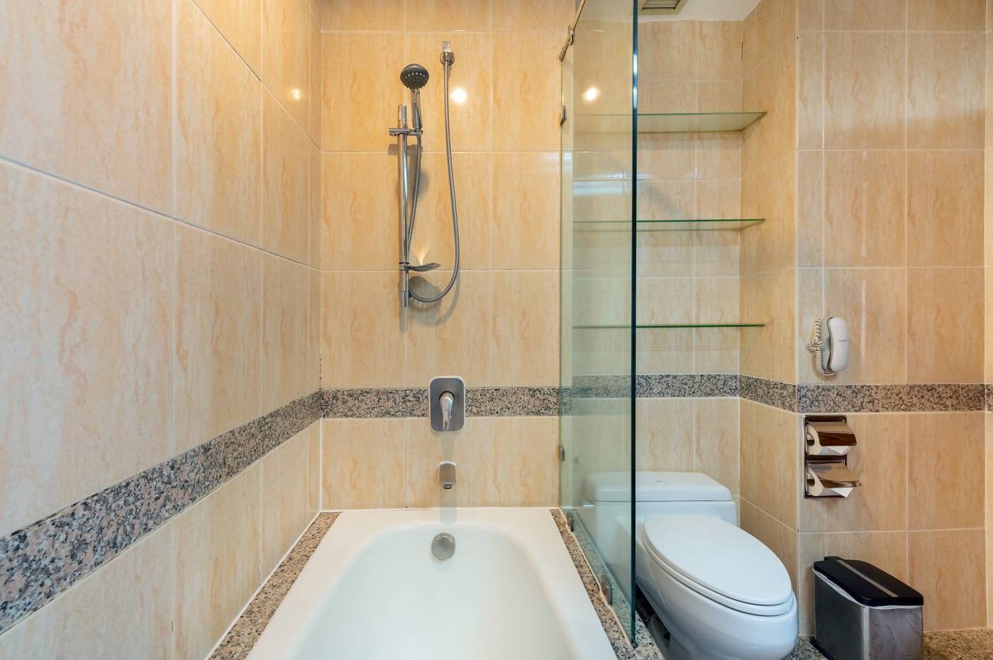 Bandara-Suites-Silom-Room-27