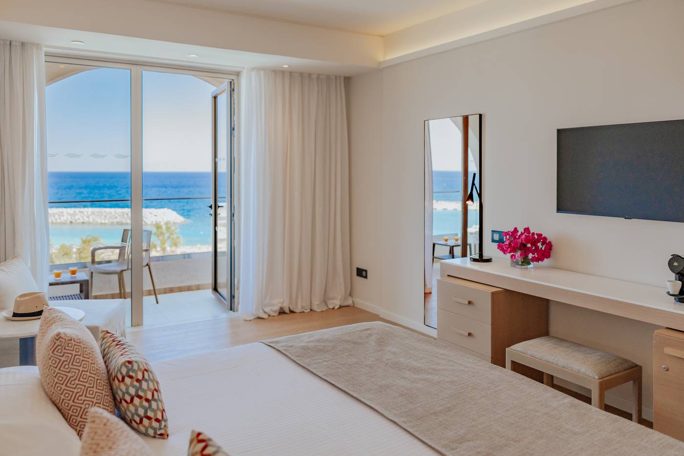 Golden-Coast-Room-17