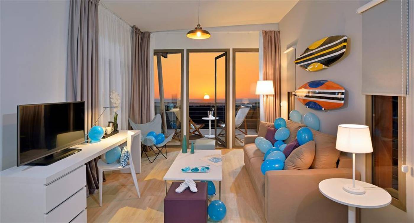 Radisson-Blu-Resort-Taghazout-Bay-Surf-Village-Room-40