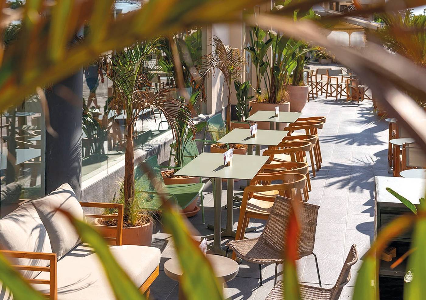 Aqua-Hotel-Promenade-Pool-8