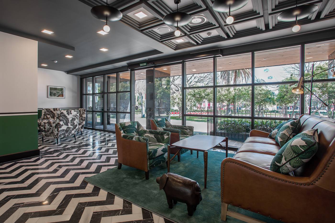 Room-Mate-Valeria-Lobby-32