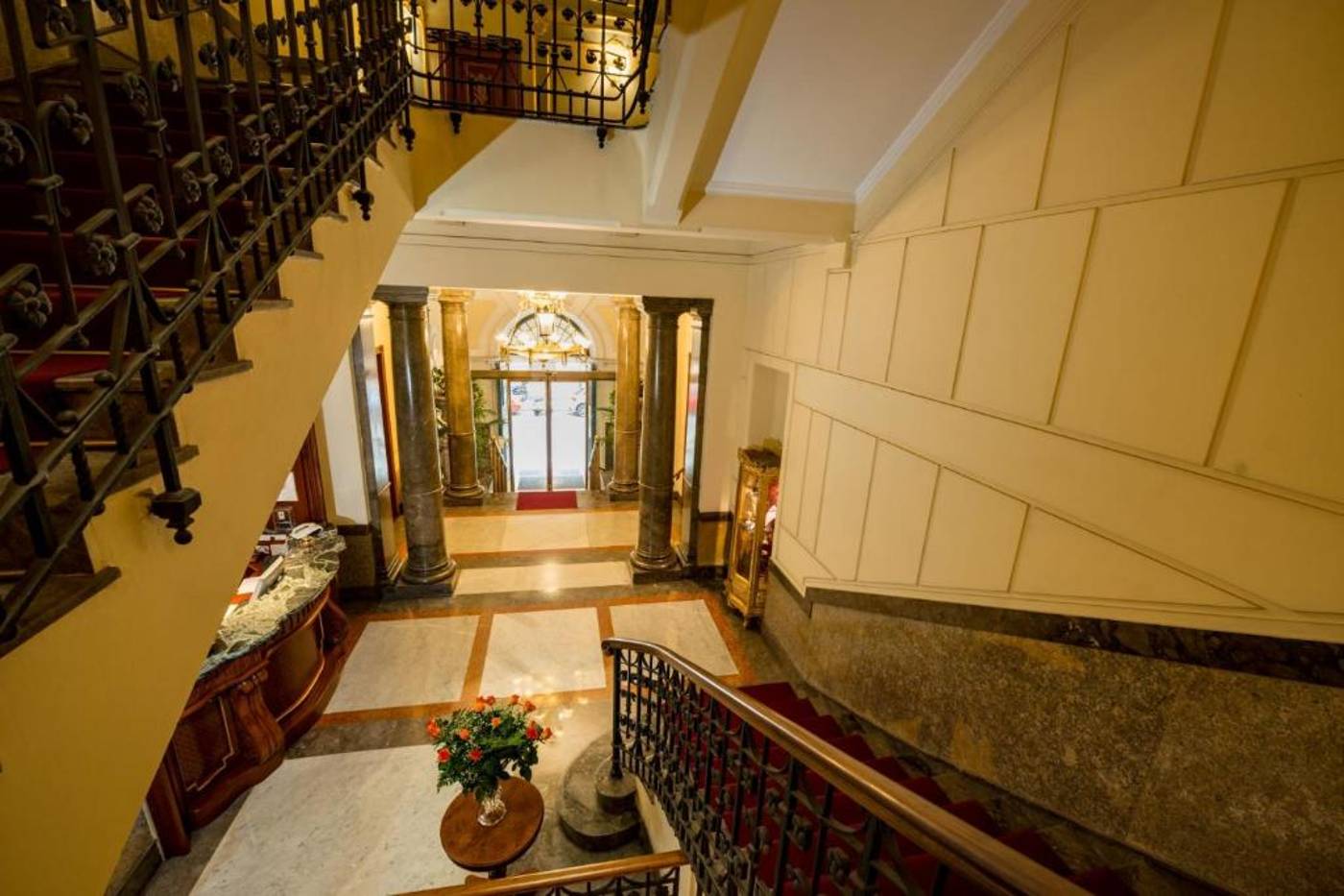 Grand-Hotel-Wagner-Lobby-27