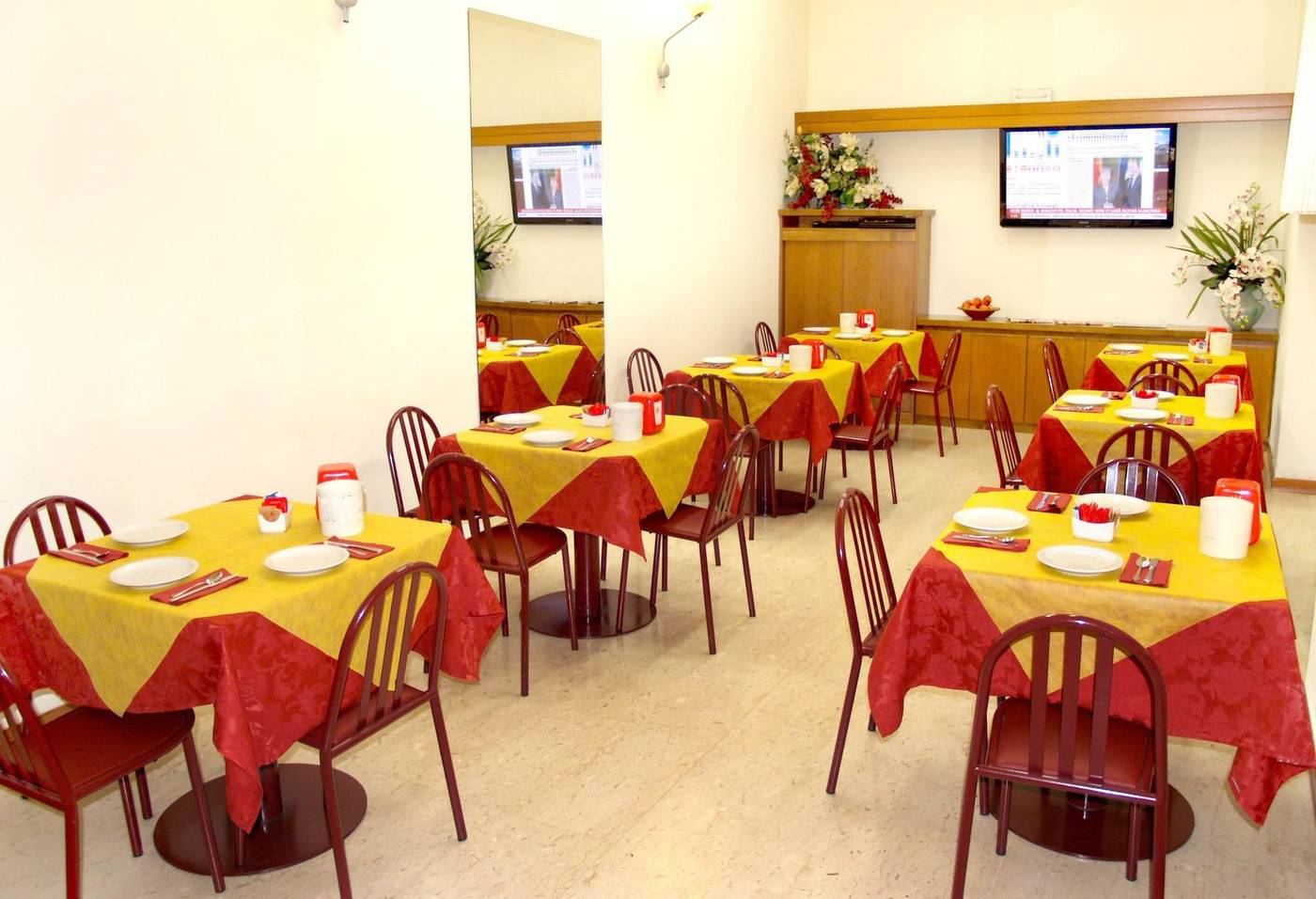 Hotel-Nuova-Grosseto-Restaurant-27
