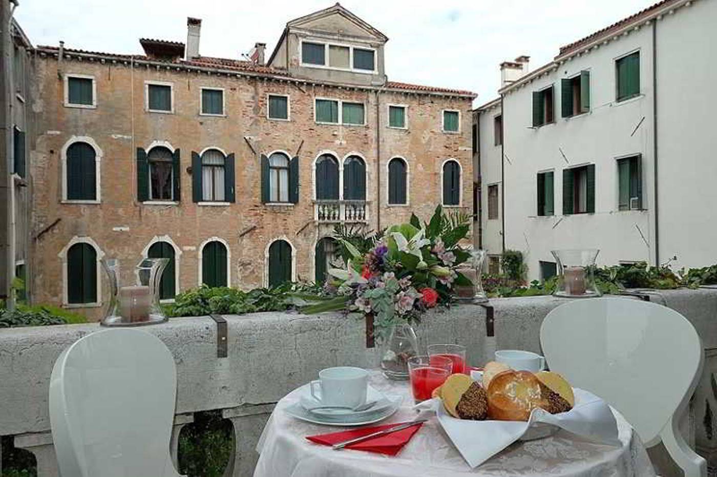 Sogno-di-Giulietta-e-Romeo-Terrace-1