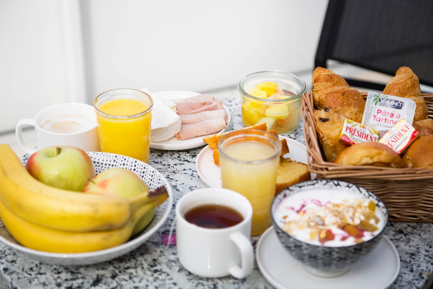 Hotel-Bootcamp-Restaurant-23