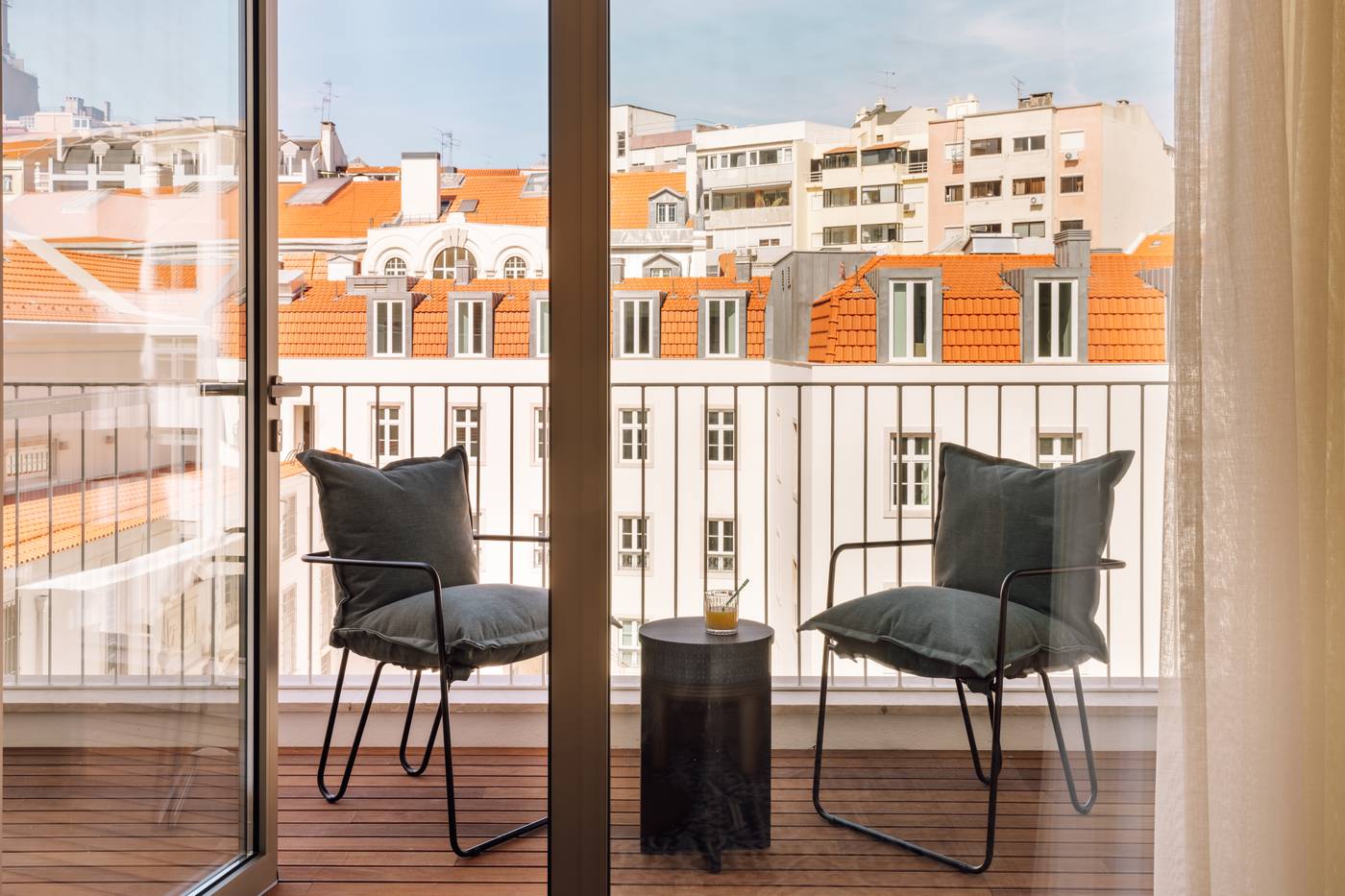 Locke-De-Santa-Joana-Room-13