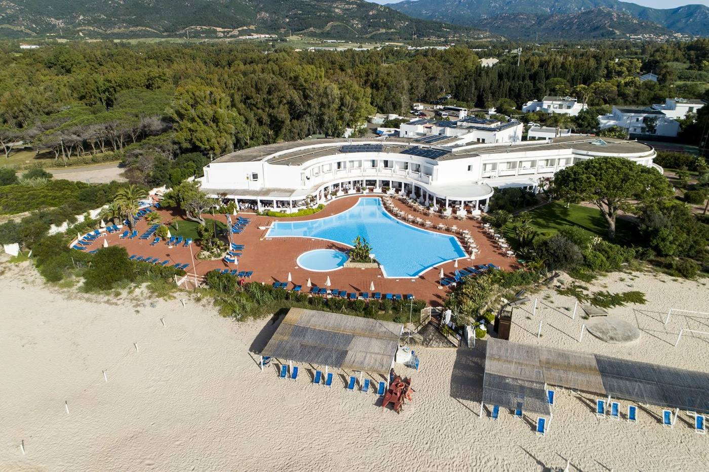 Flamingo-Hotel-Pool-2