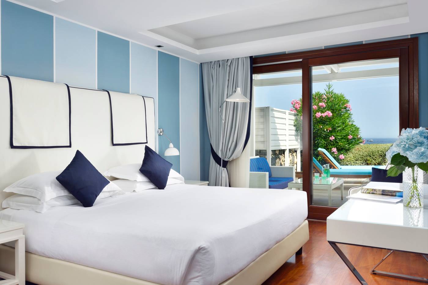 La-Plage-Resort-Room-12