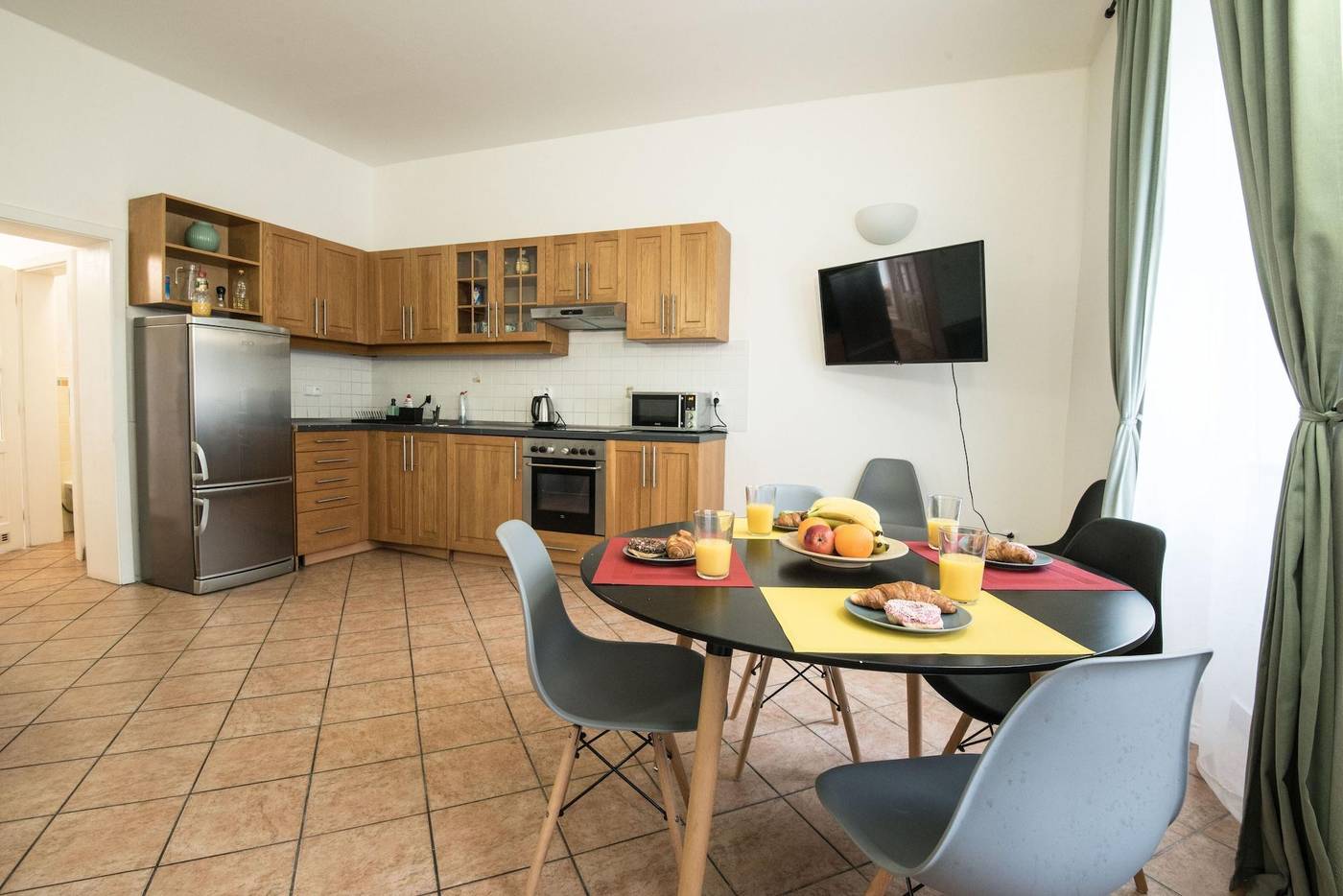 Boutique-Apartments-White-Swan-Room-44