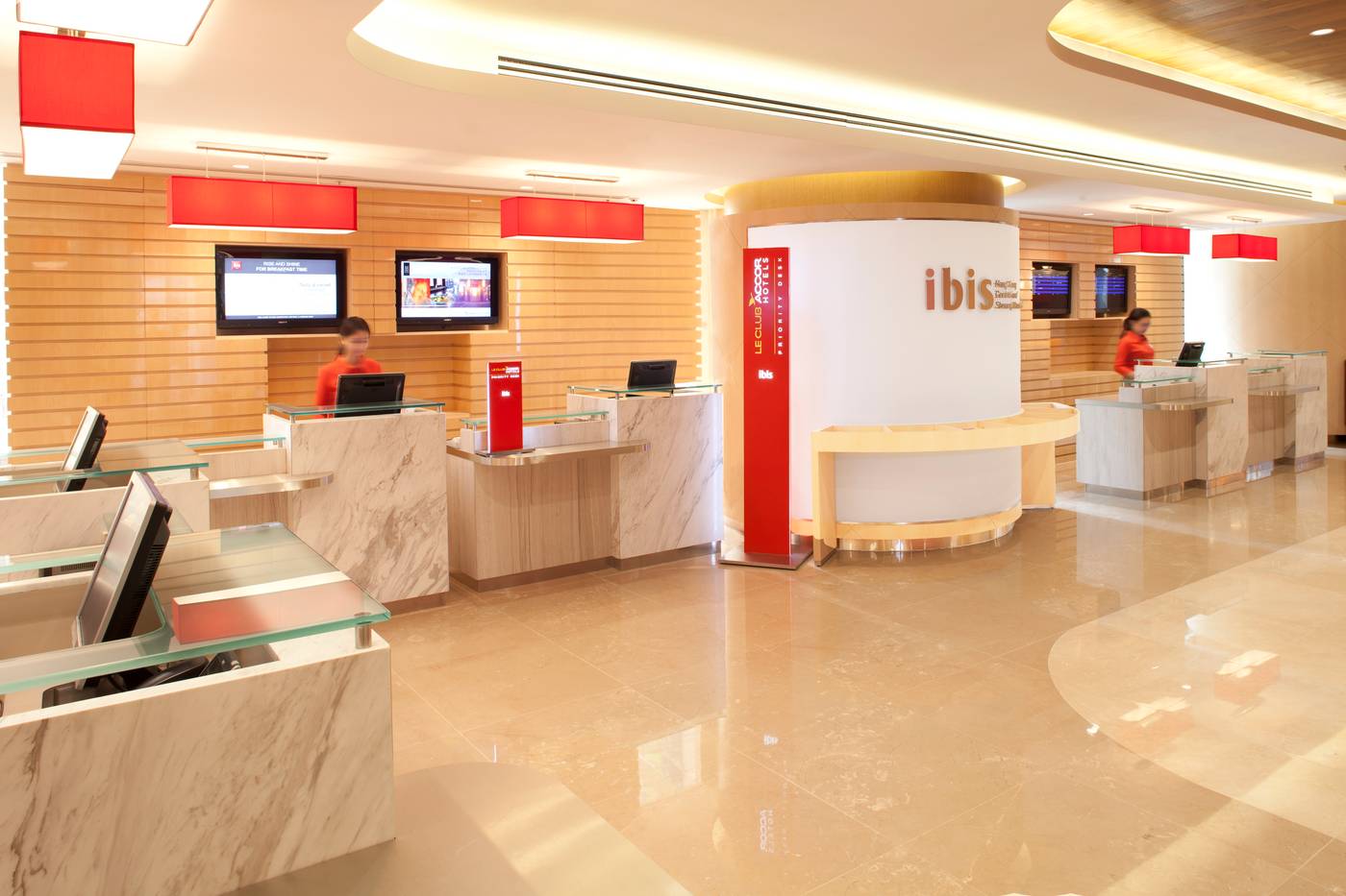Ibis-Hk-Central-And-Sheung-Wan-Lobby-1