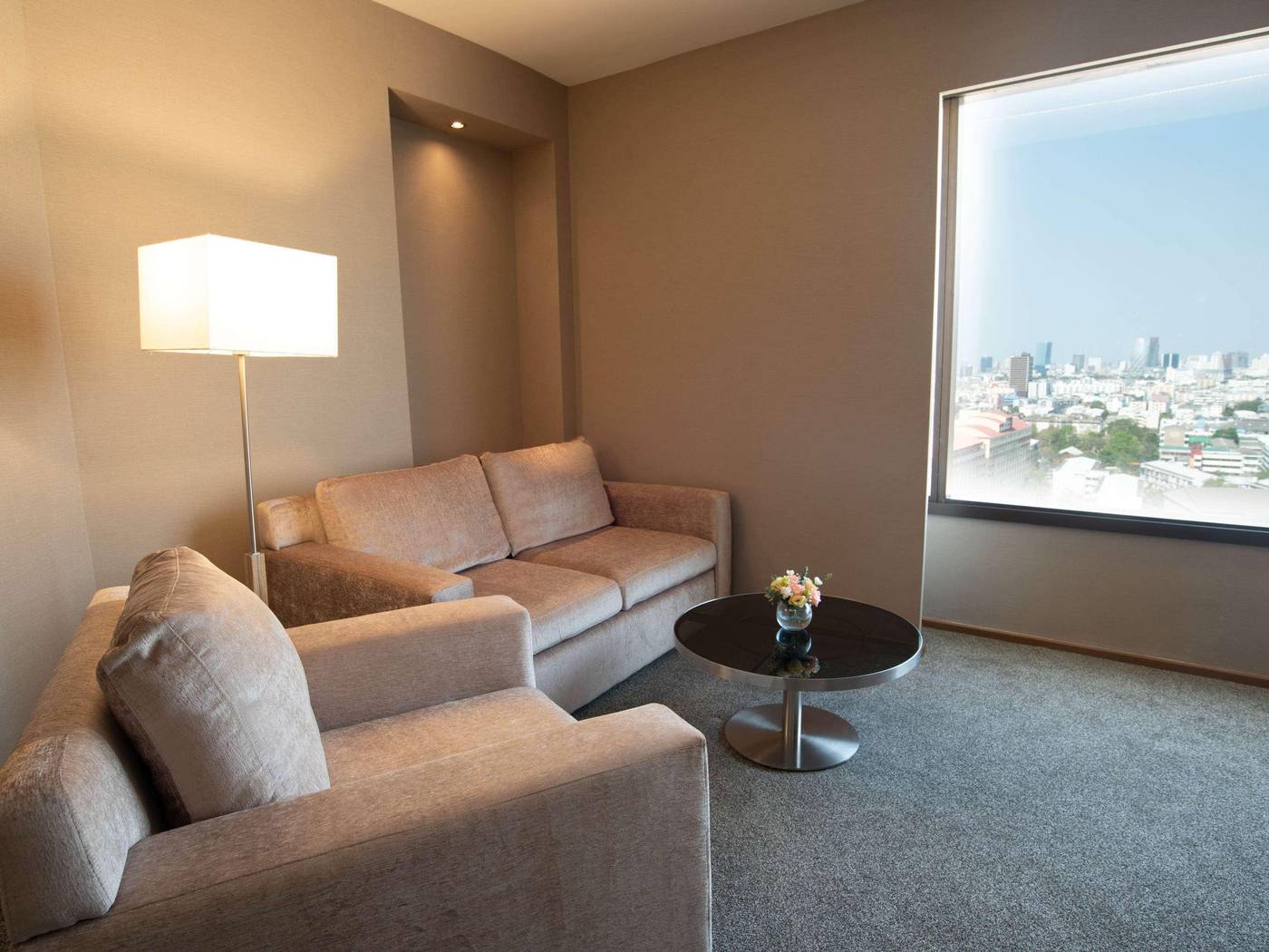 Swissotel-Bangkok-Ratchada-Room-26