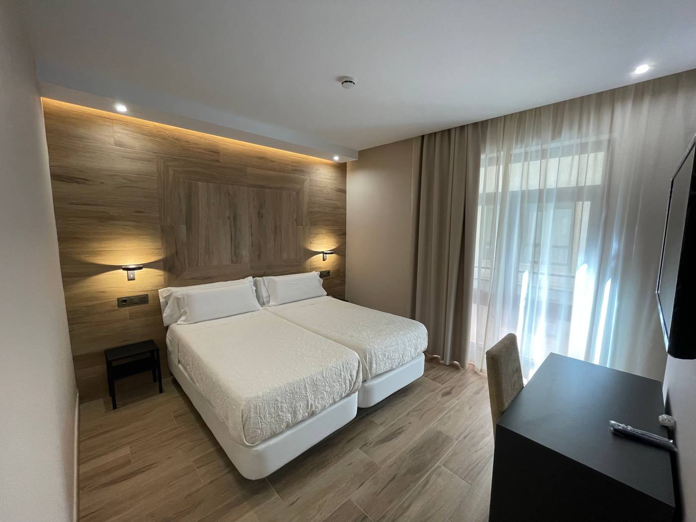 Castilla-Guerrero-Room-11