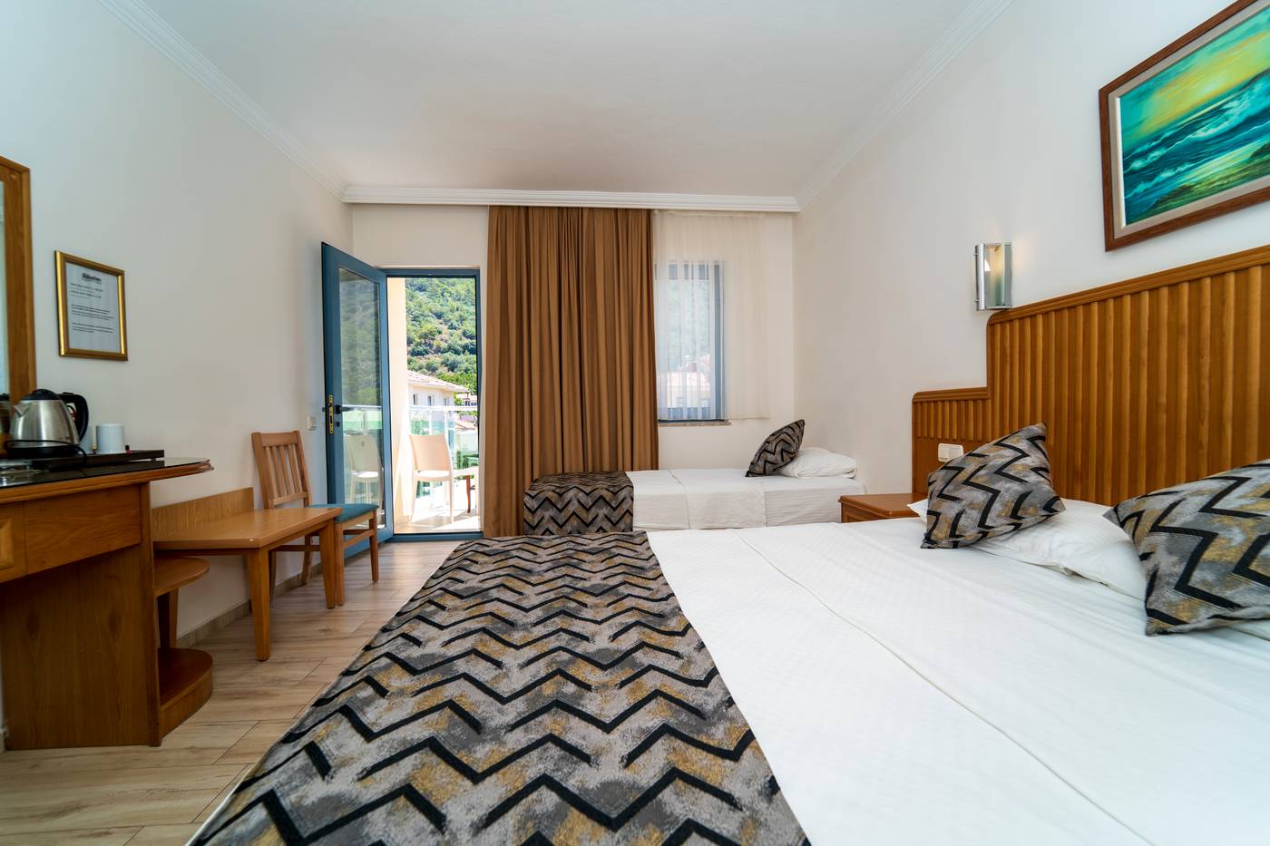 Belcehan-Deluxe-Room-16