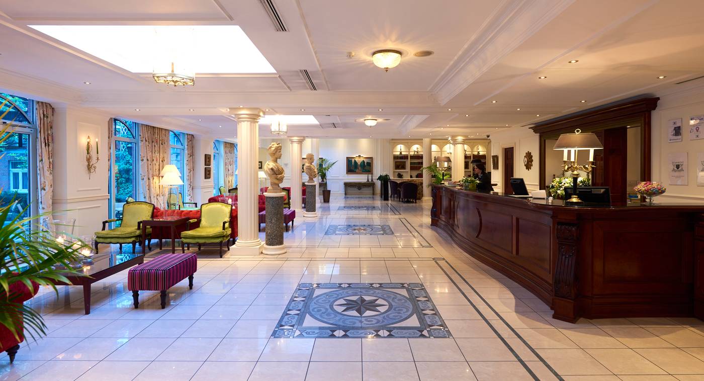 Stanhope-Hotel-Brussels-by-Thon-Hotels-Lobby-11
