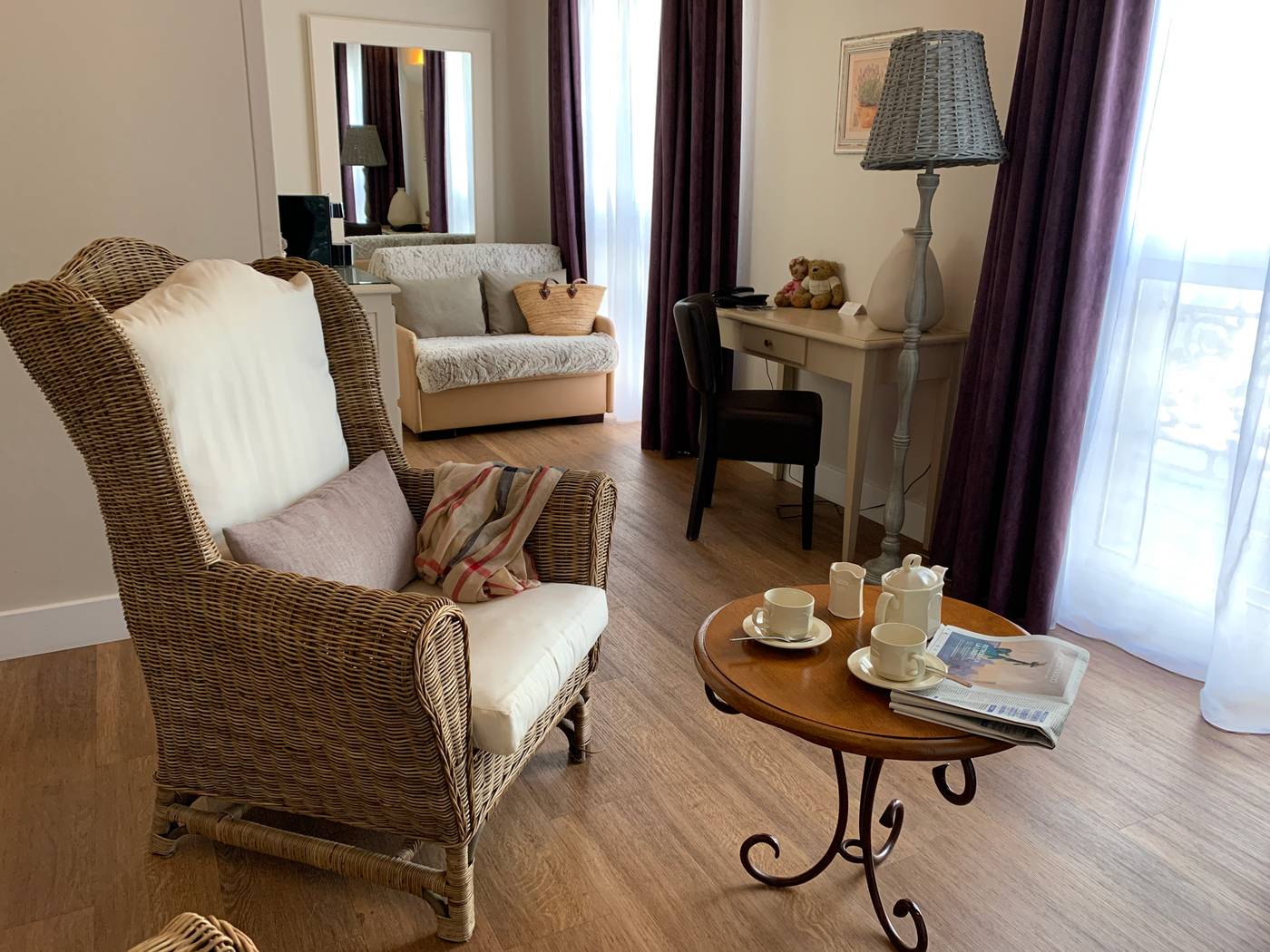 De l'Horloge-France-AVIGNON-Room-10