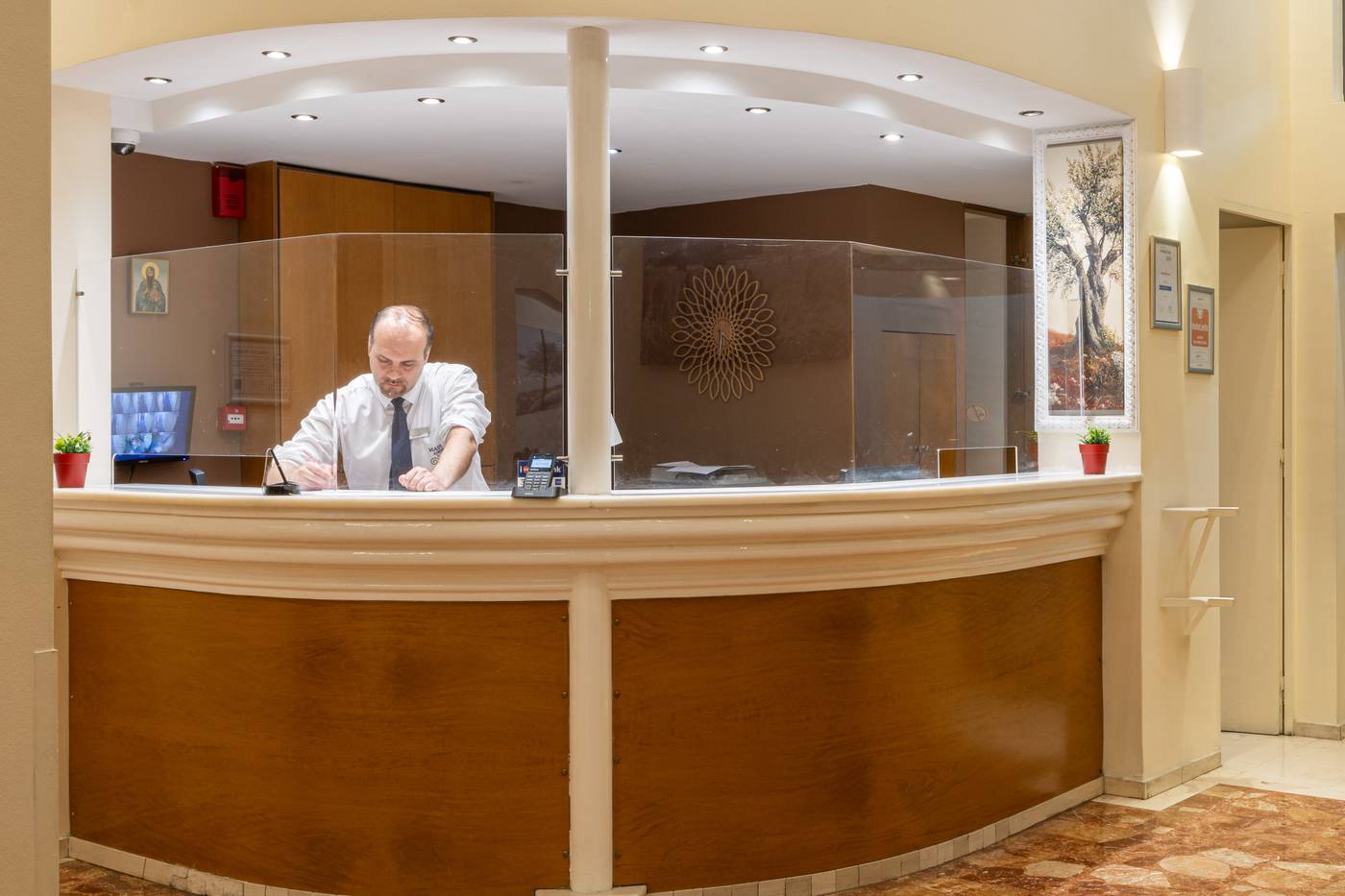 Marina-Athens-Hotel-Lobby-2