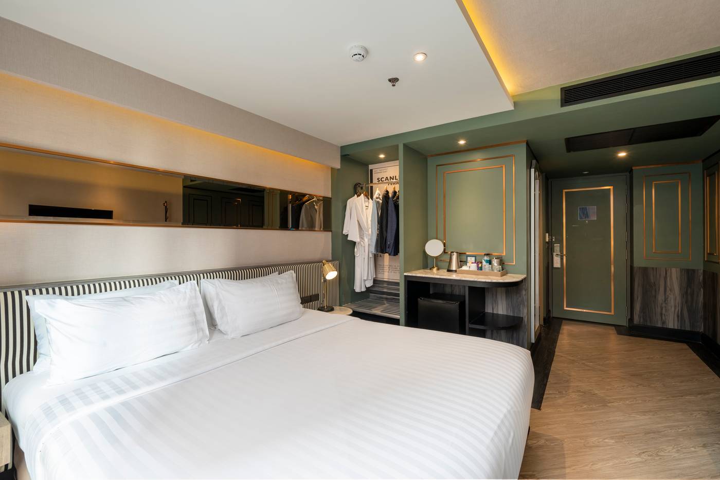 Vince-Hotel-Pratunam-Room-36