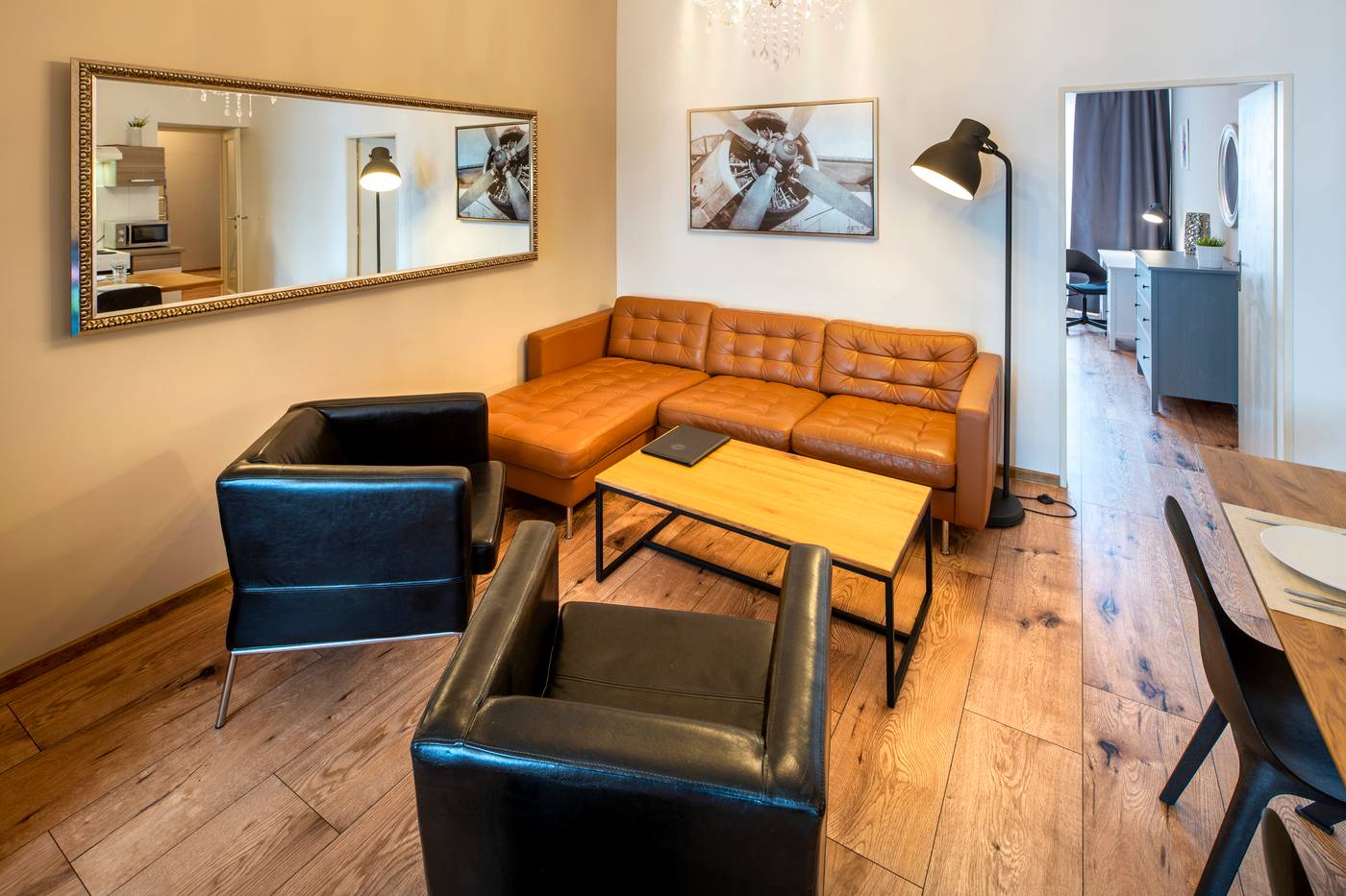 Apple-Apartments-Room-9