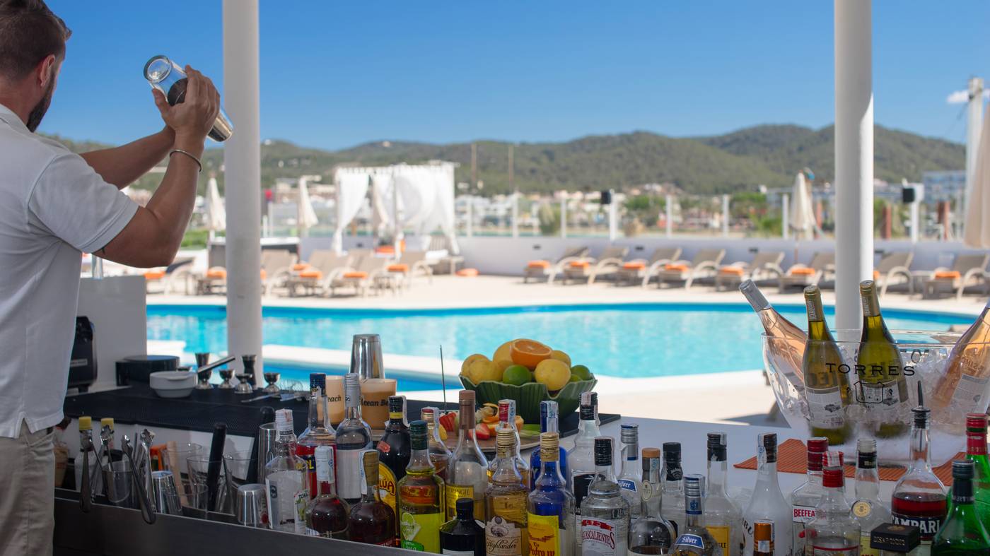 THB-Ocean-Beach-Bar-15