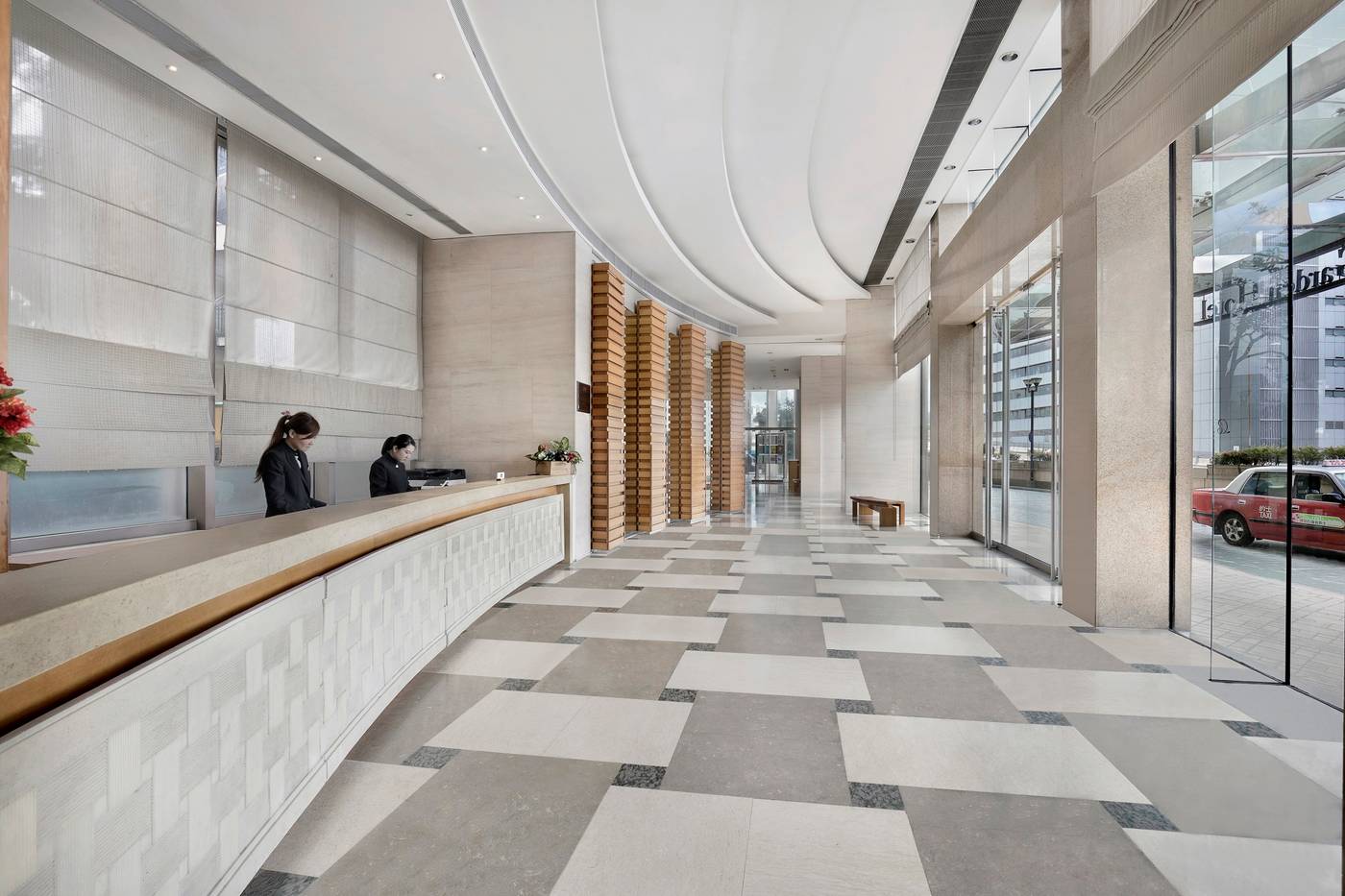 Rambler-Garden-Hotel-Lobby-5