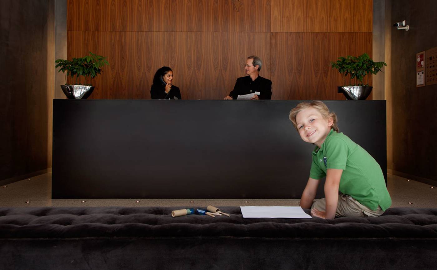 Altis-Prime-Hotel-Lobby-10