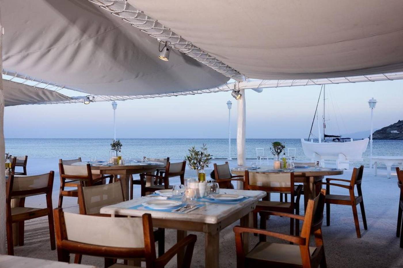 Aphrodite-Beach-Restaurant-13