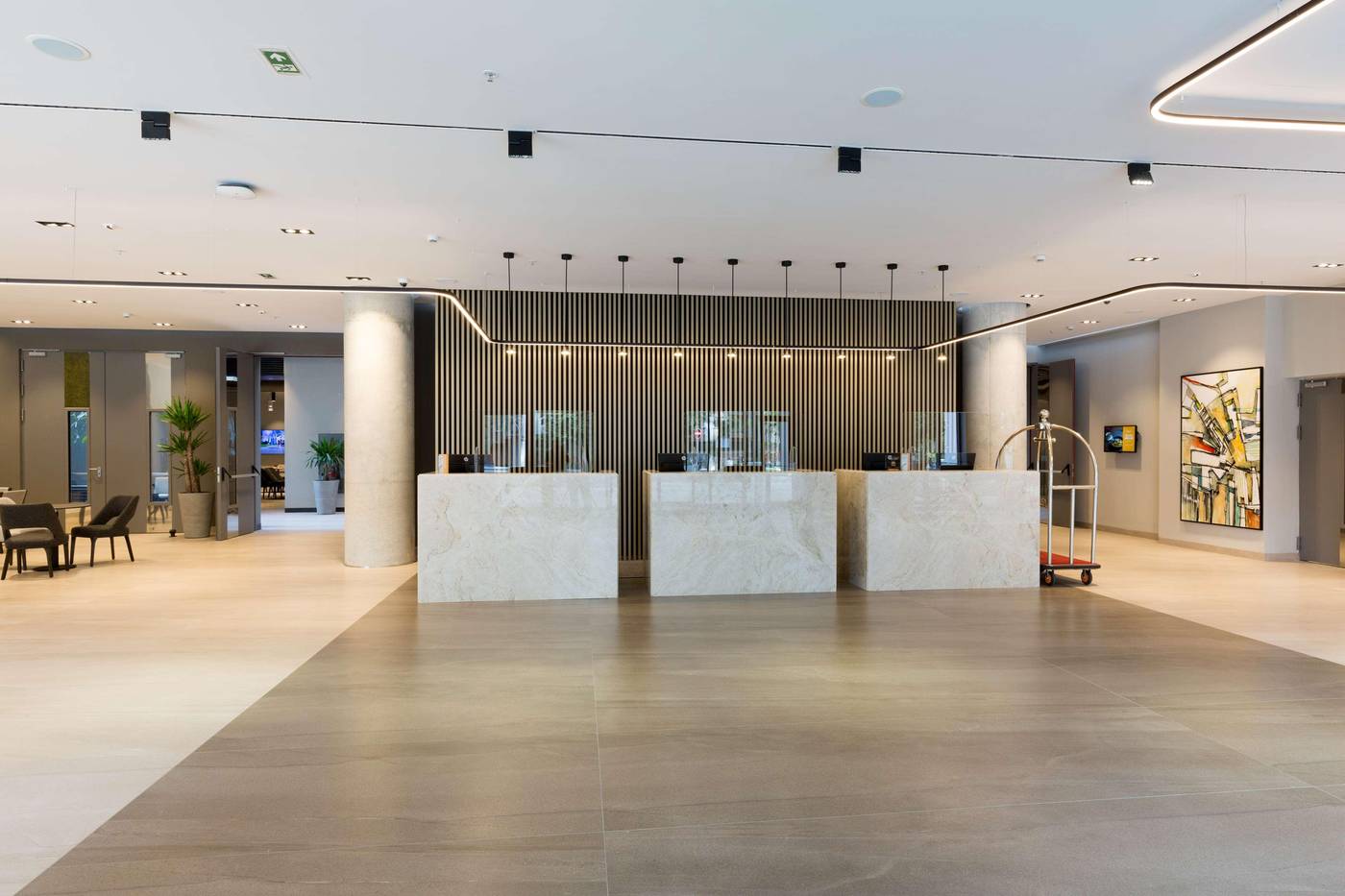 Mona Plaza Hotel-Serbia-Beograd-Lobby-10