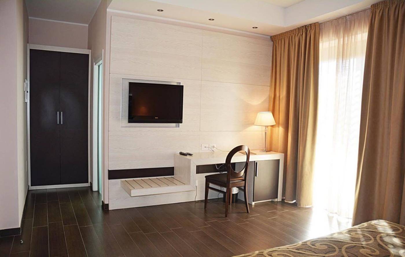 Shotel-Italy-San Giovanni Teatino-Room-10