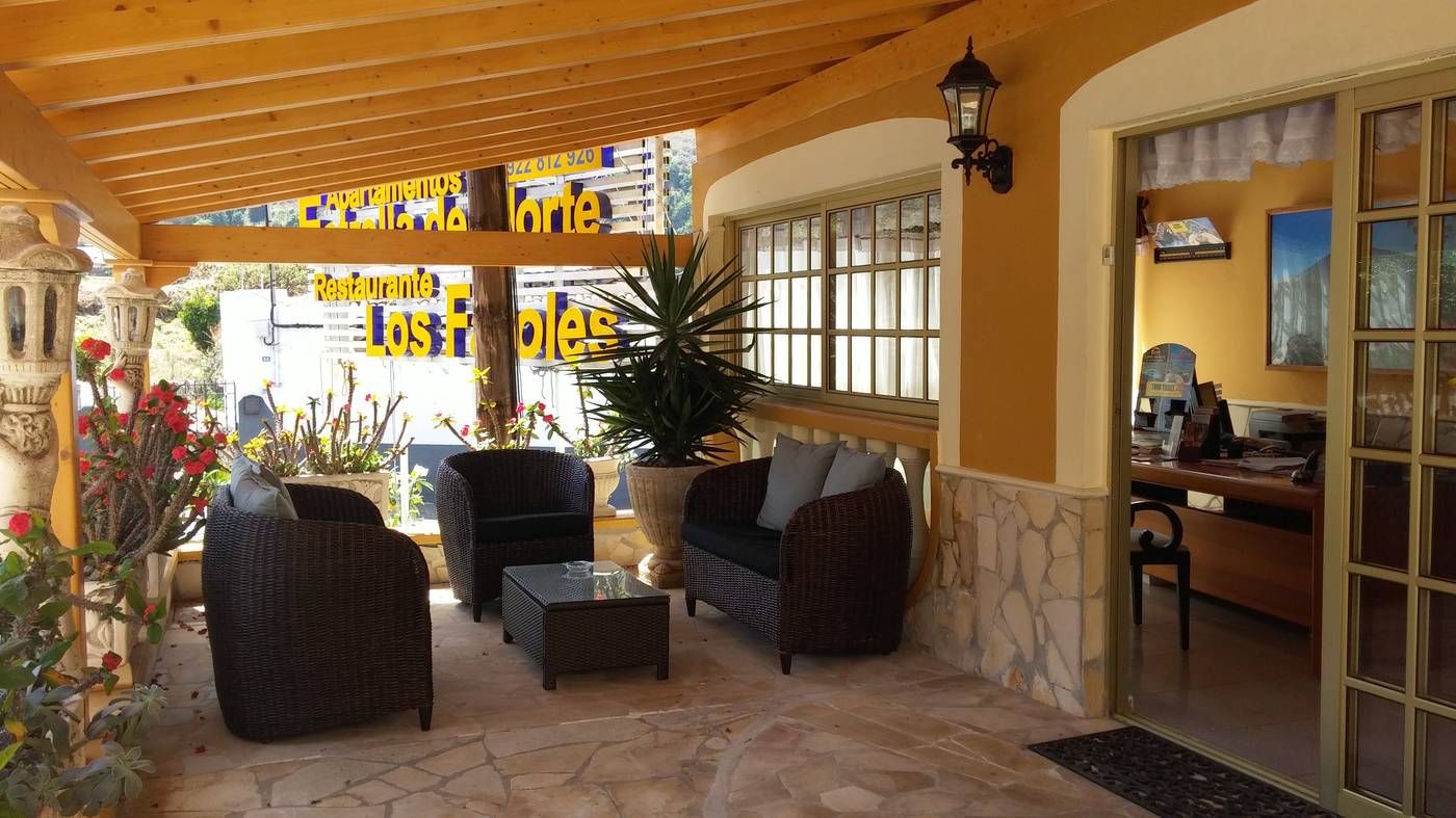 Estrella-Del-Norte-Lobby-37