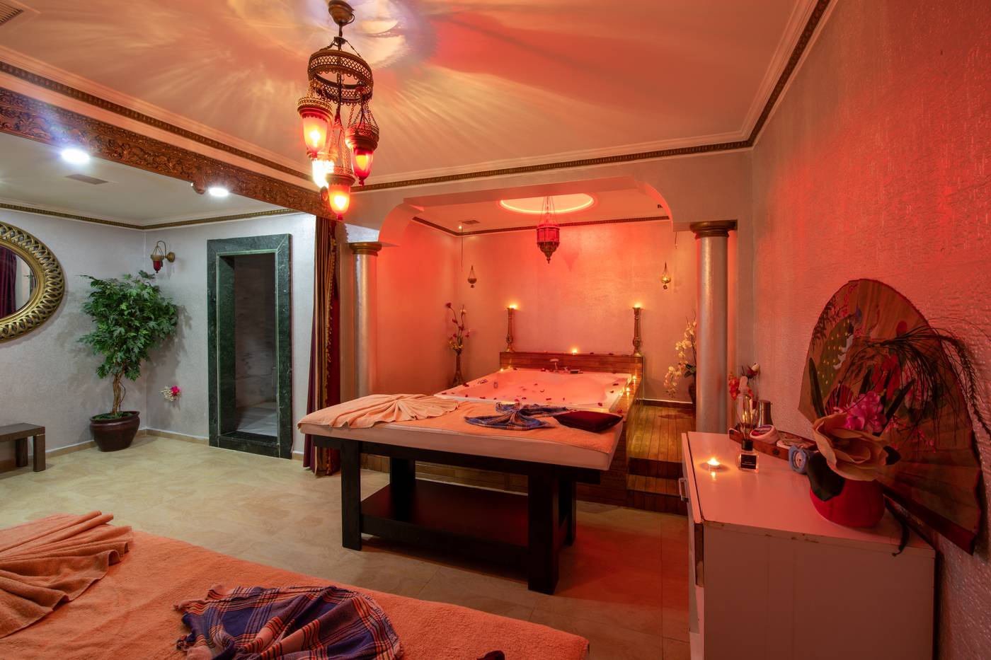 Nova-Plaza-Crystal-Hotel-Pool-53