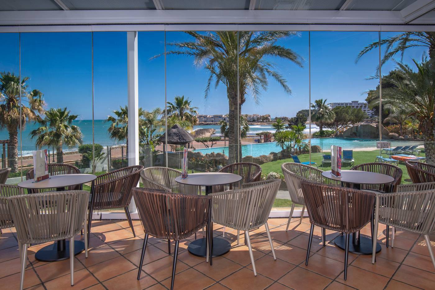 Gran-Hotel-Las-Fuentes-Terrace-24