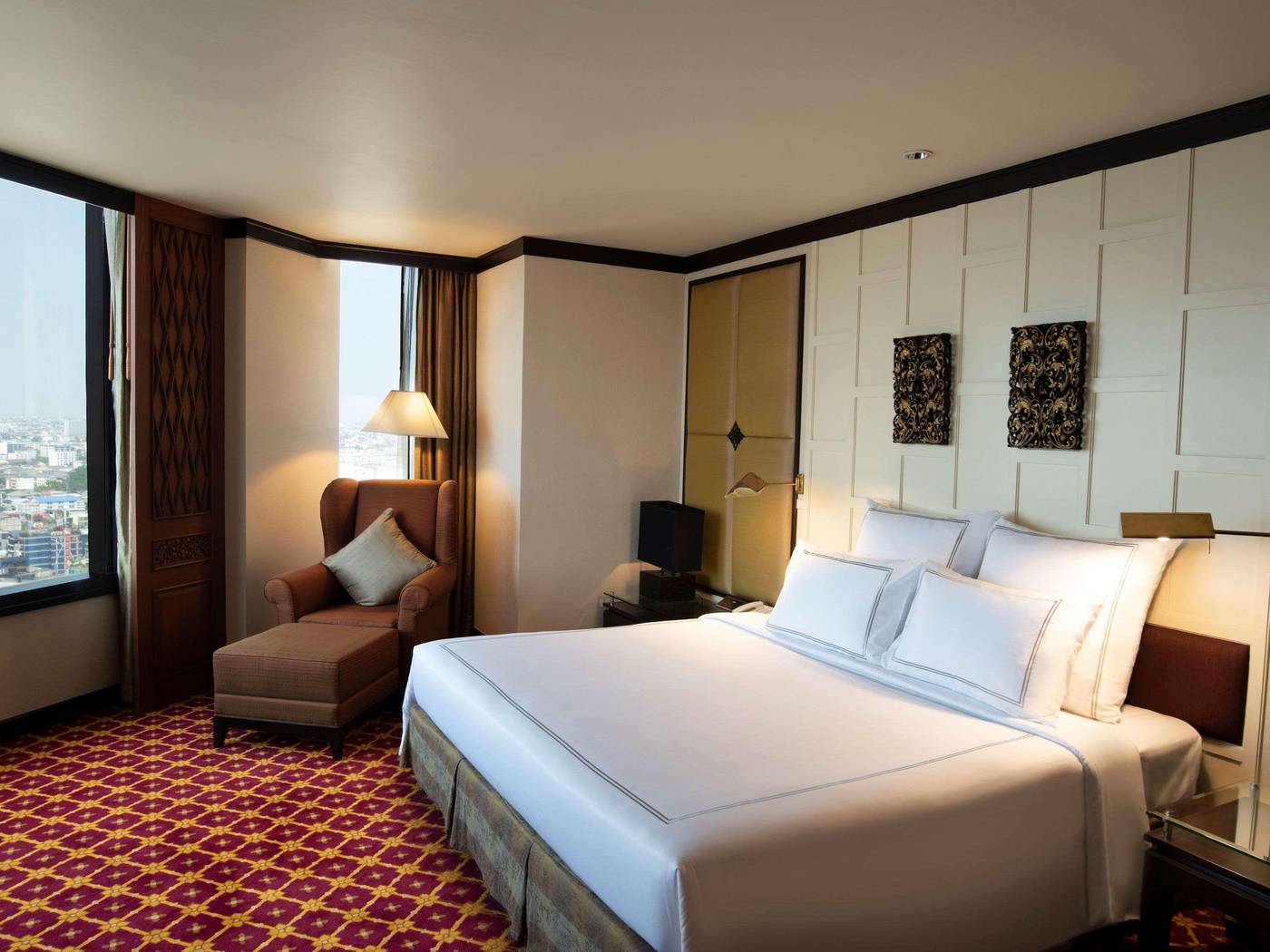 Swissotel-Bangkok-Ratchada-Room-23