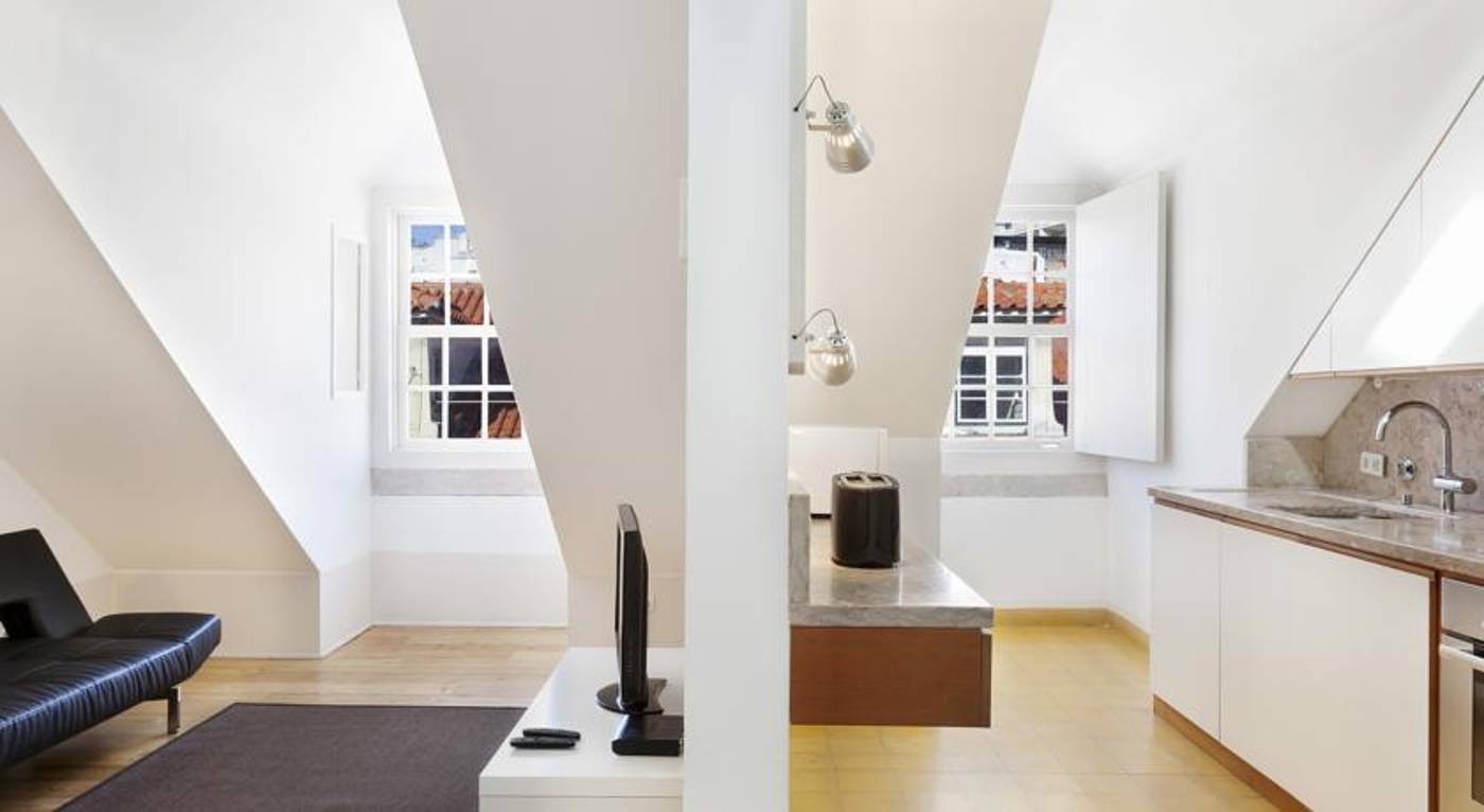 Hello Lisbon Cais do Sodre