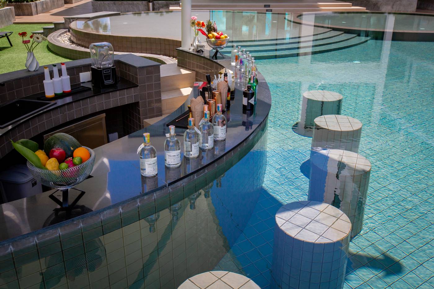 Utopia-Naiharn-Bar-9