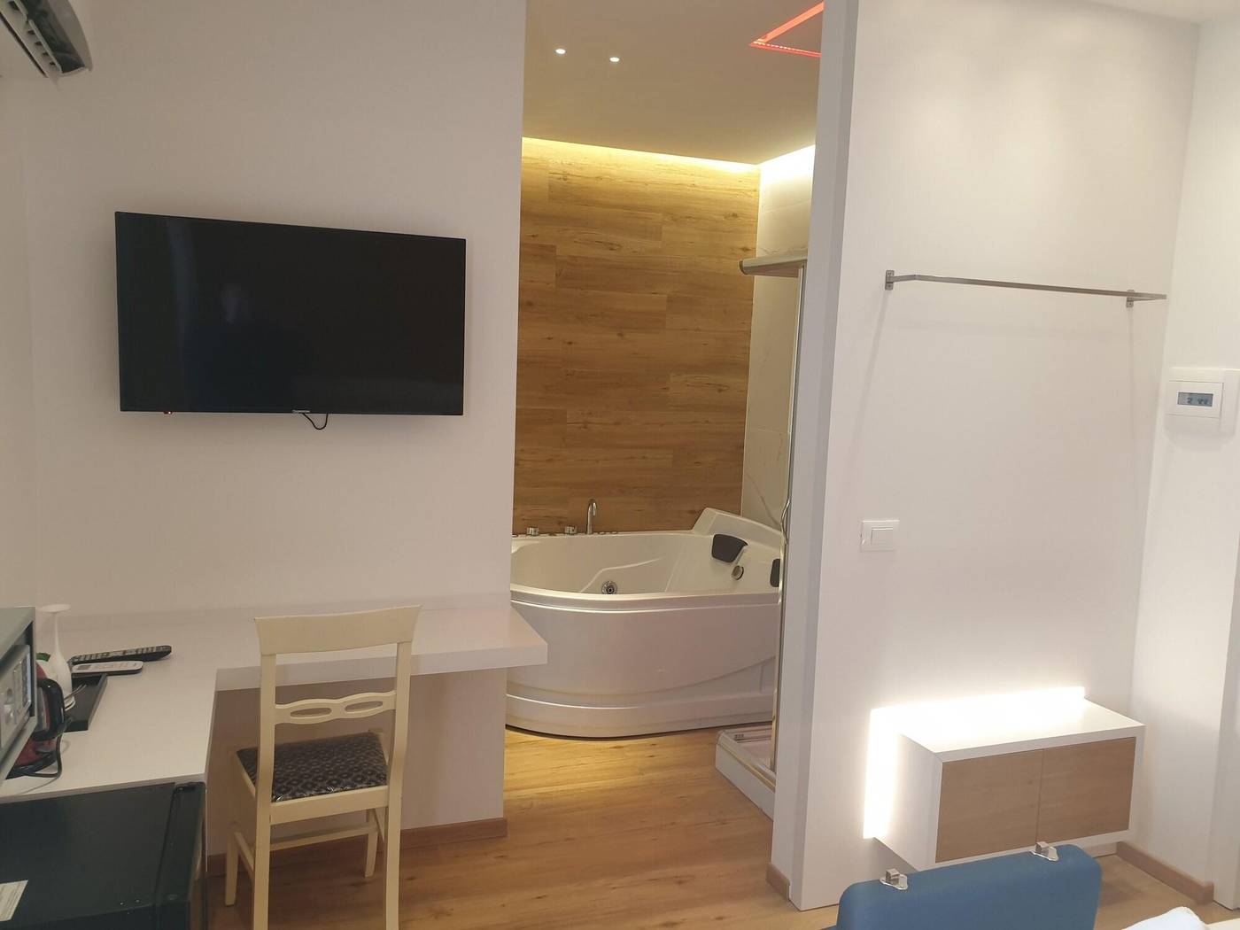 Hotel-Gran-Sasso-Room-23